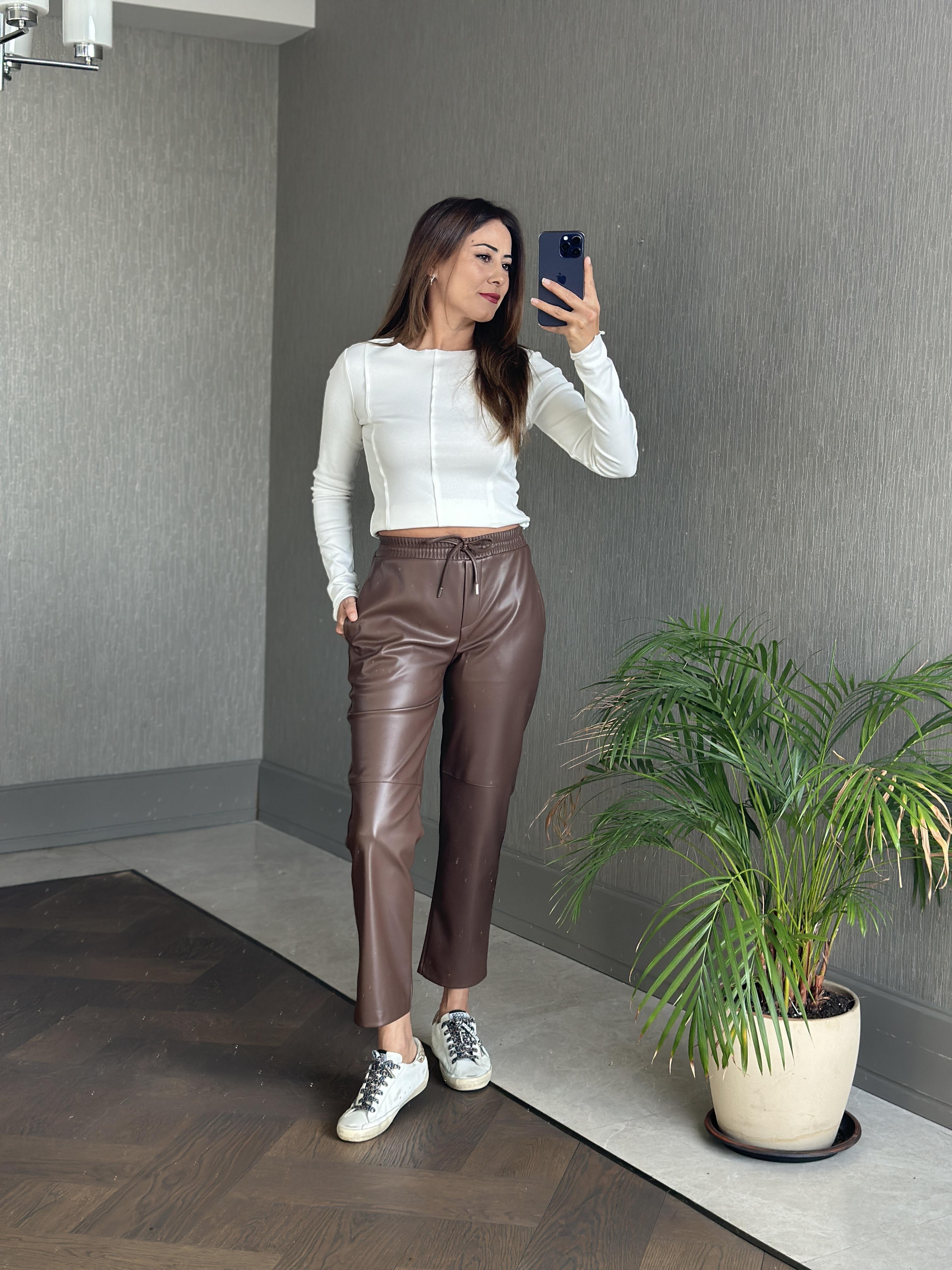 Kahverengi Beli Lastikli Düz Paça Jogger Kadın Deri Pantolon