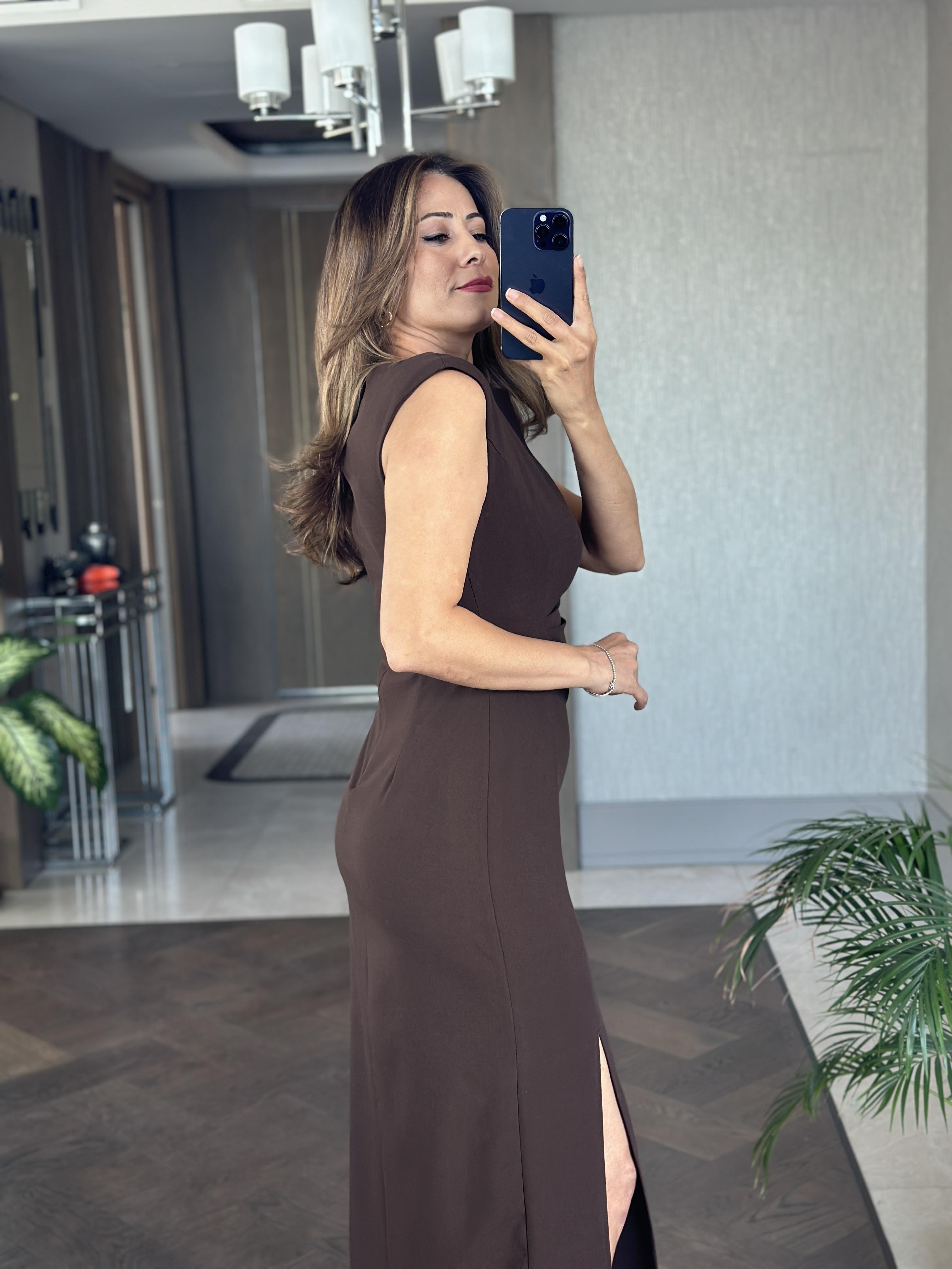 Kahverengi Beli Ve Omzu Drapeli Sıfır Kol Kadın Midi Boy Elbise