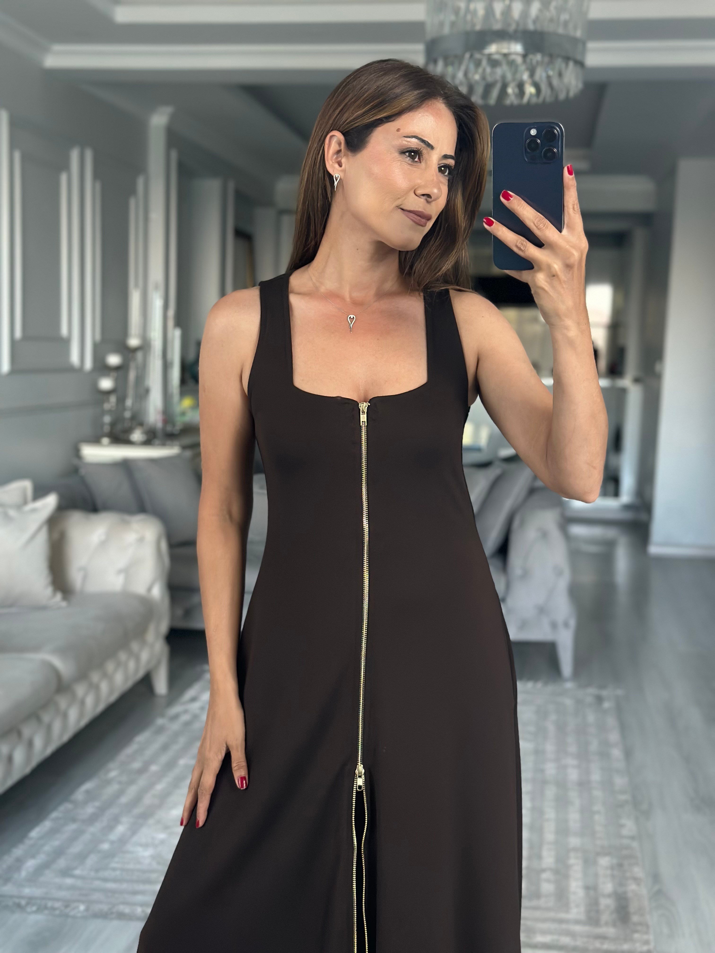 Kahverengi Çelik Örme Fermuarlı Kare Yaka Midi Boy Kadın Elbise 