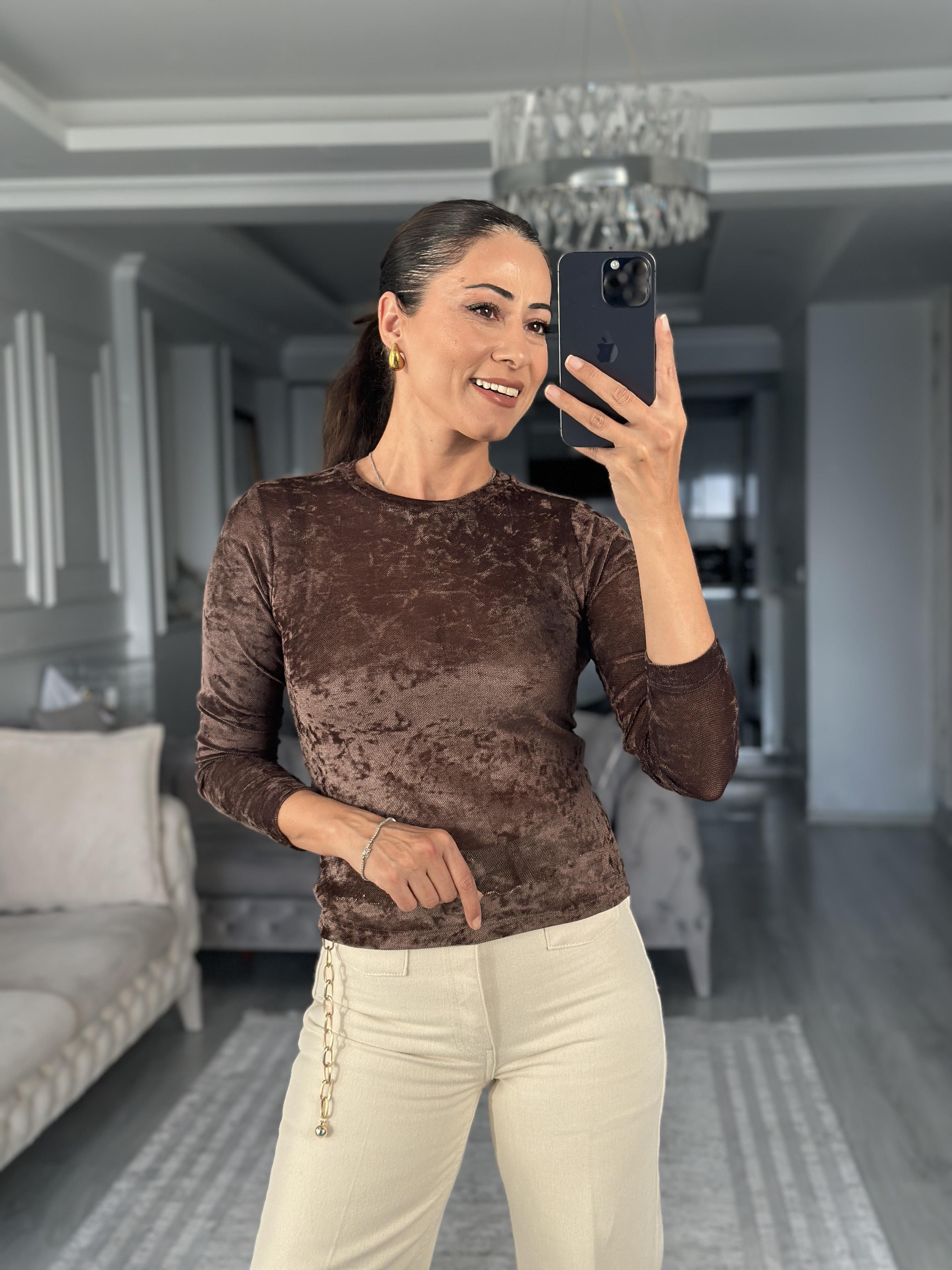 Kahverengi Kadife Dokulu Bisiklet Yaka Transparan Kadın Bluz