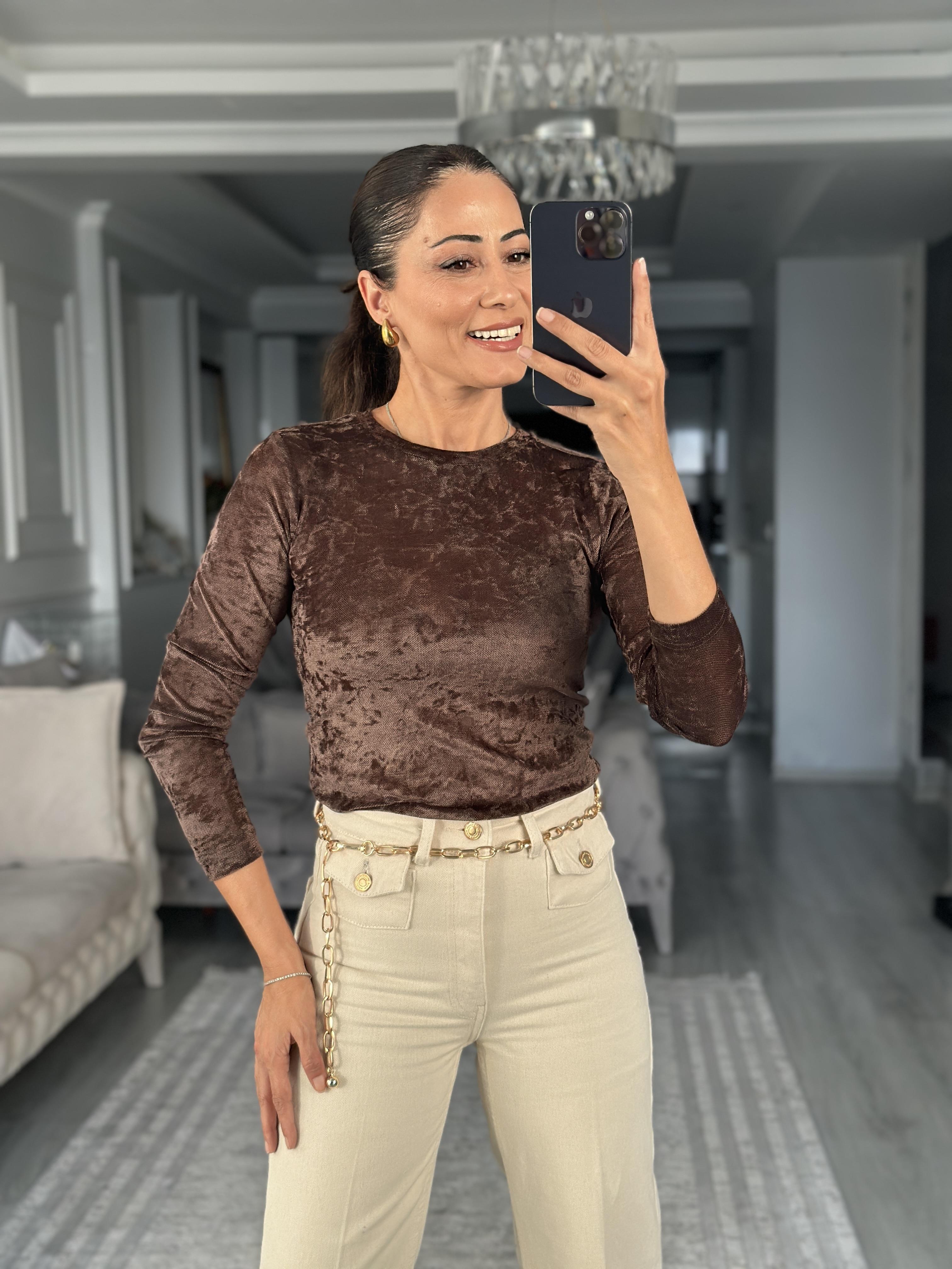 Kahverengi Kadife Dokulu Bisiklet Yaka Transparan Kadın Bluz