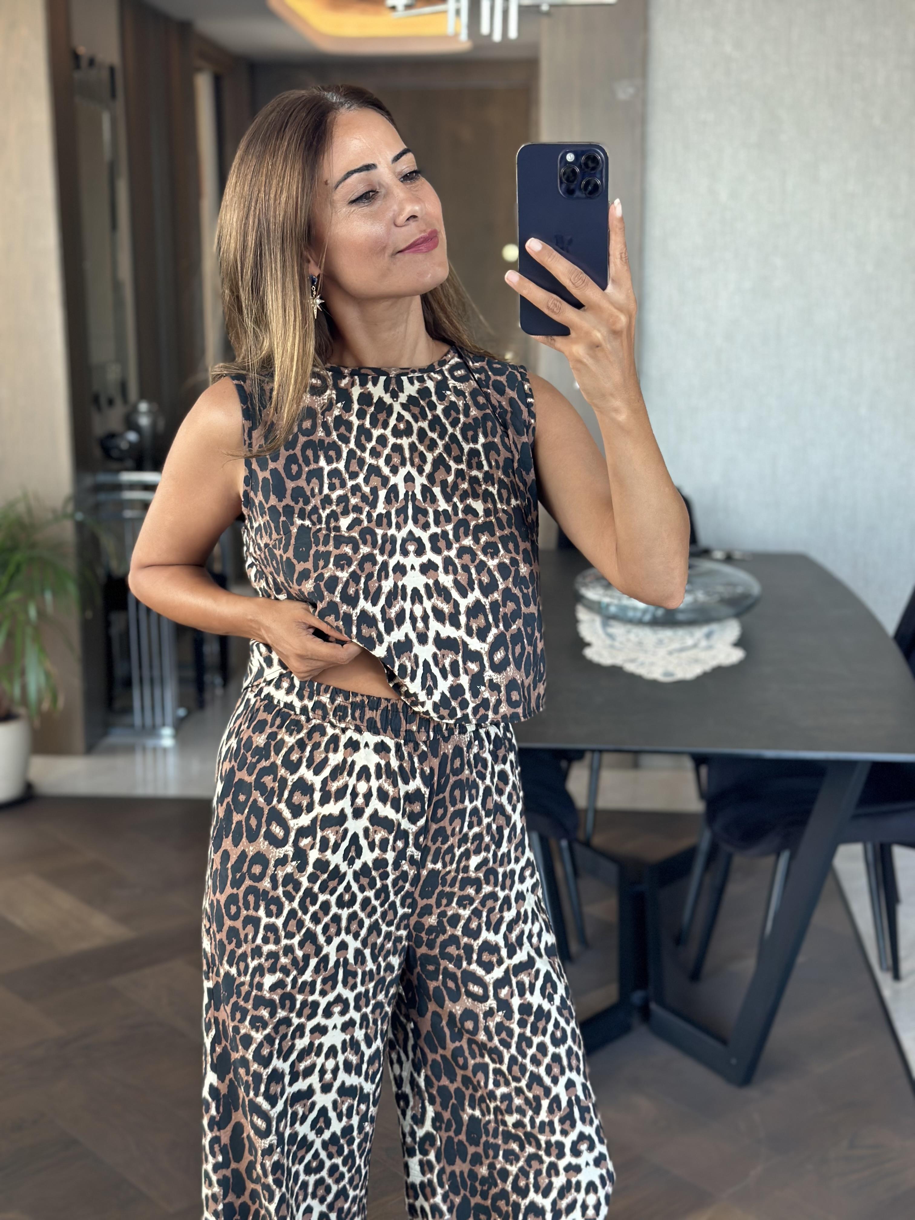 Kahverengi Leopar Desen Arkası Bağcık Detay Bluz Pantolon Kadın Alt Üst Takım