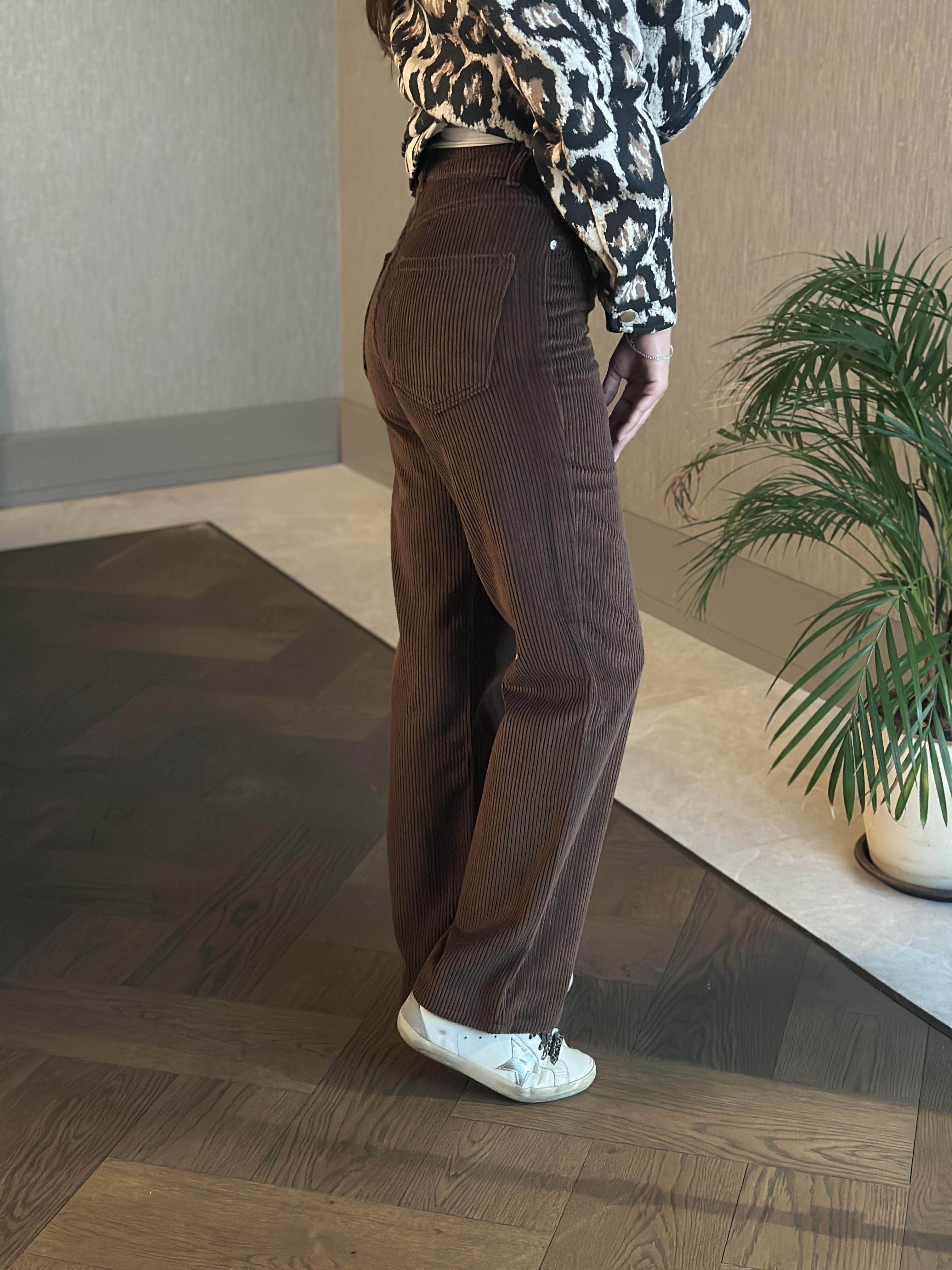 Kahverengi Marka Model Straight Fitilli Kadın Kadife Pantolon