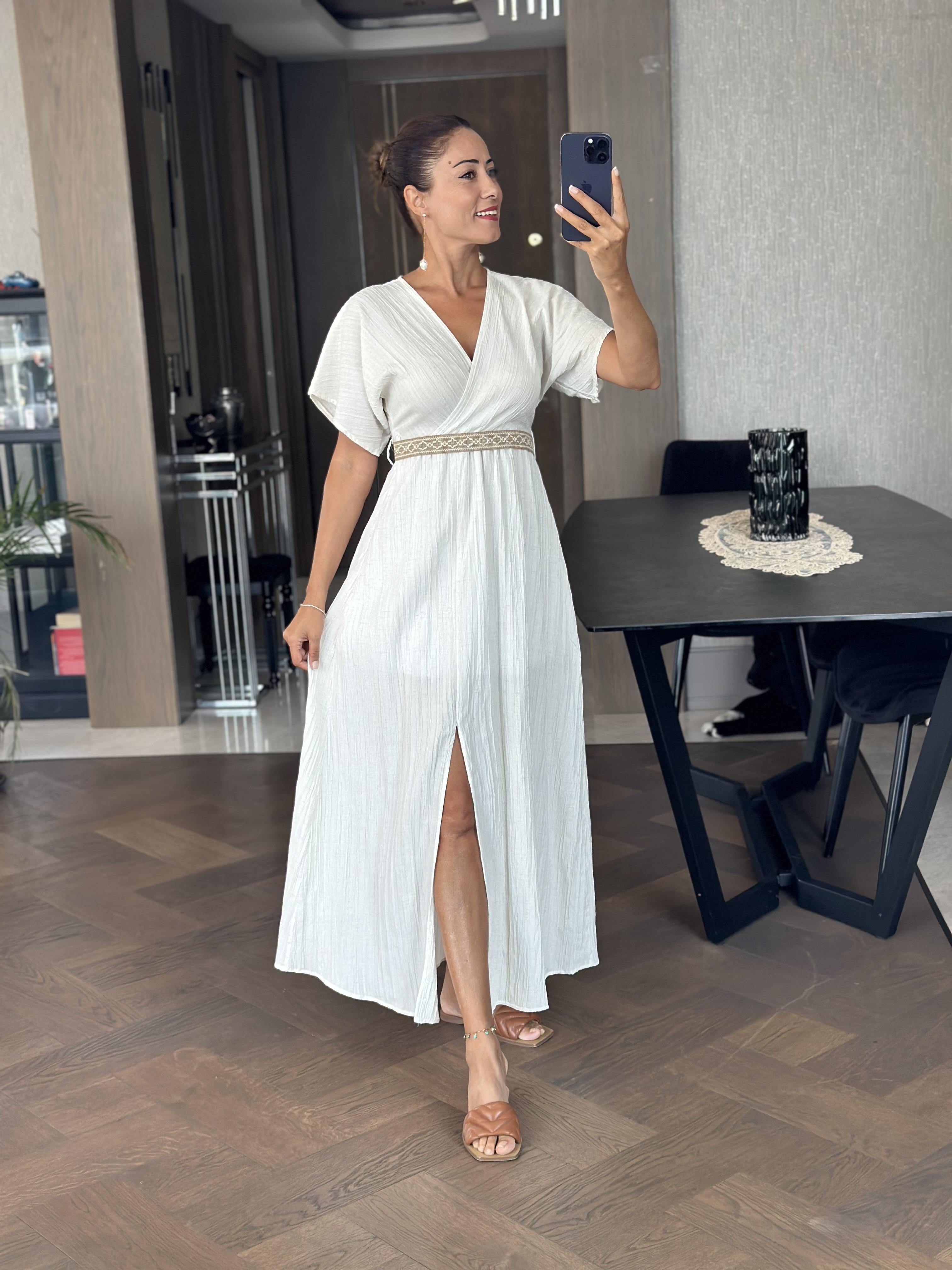 Kırık Beyaz Kemerli Mini Astarlı Kruvaze Yaka Midi Boy Kadın Elbise