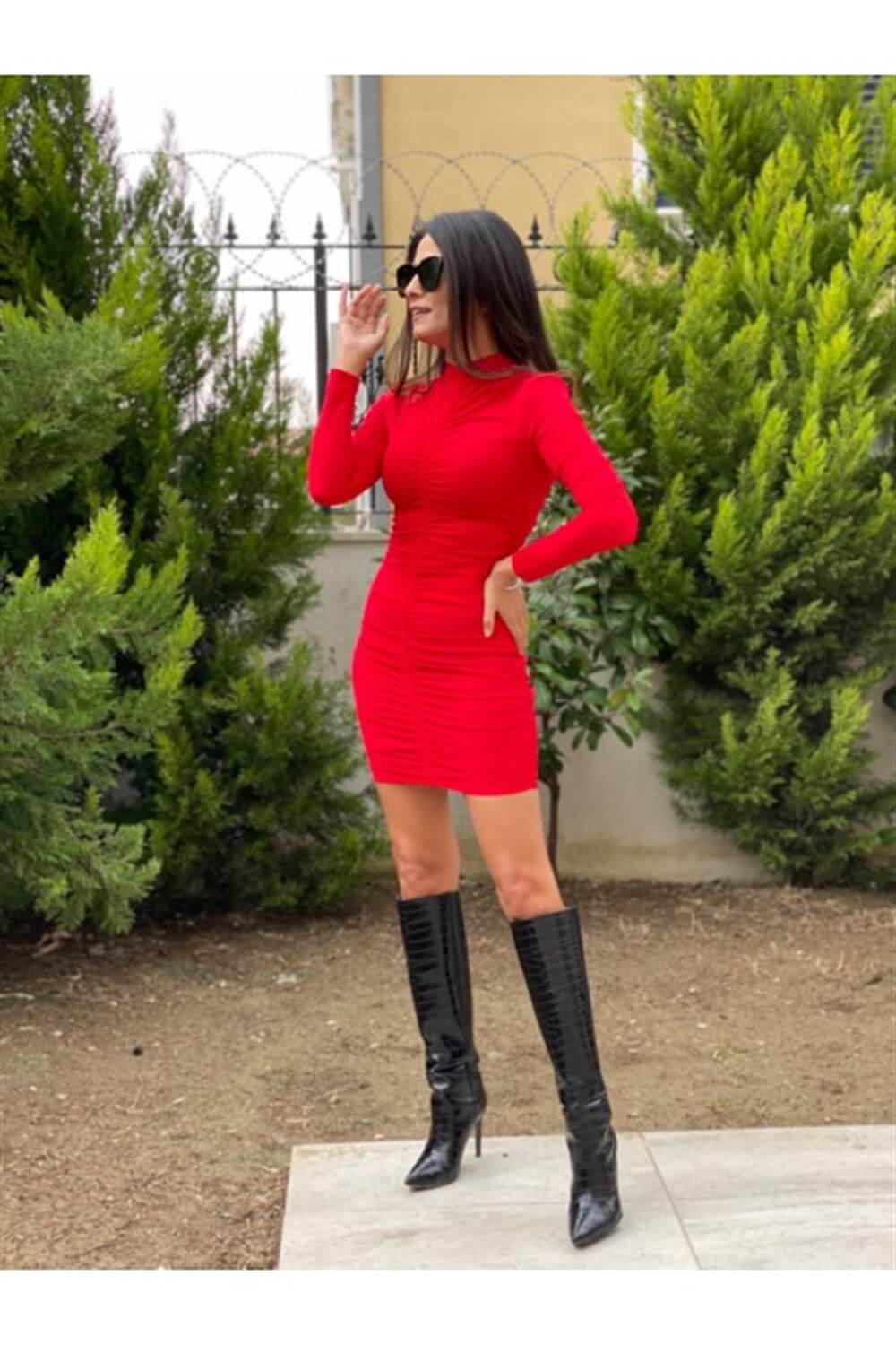 Kırmızı Büzgülü Mini Elbise