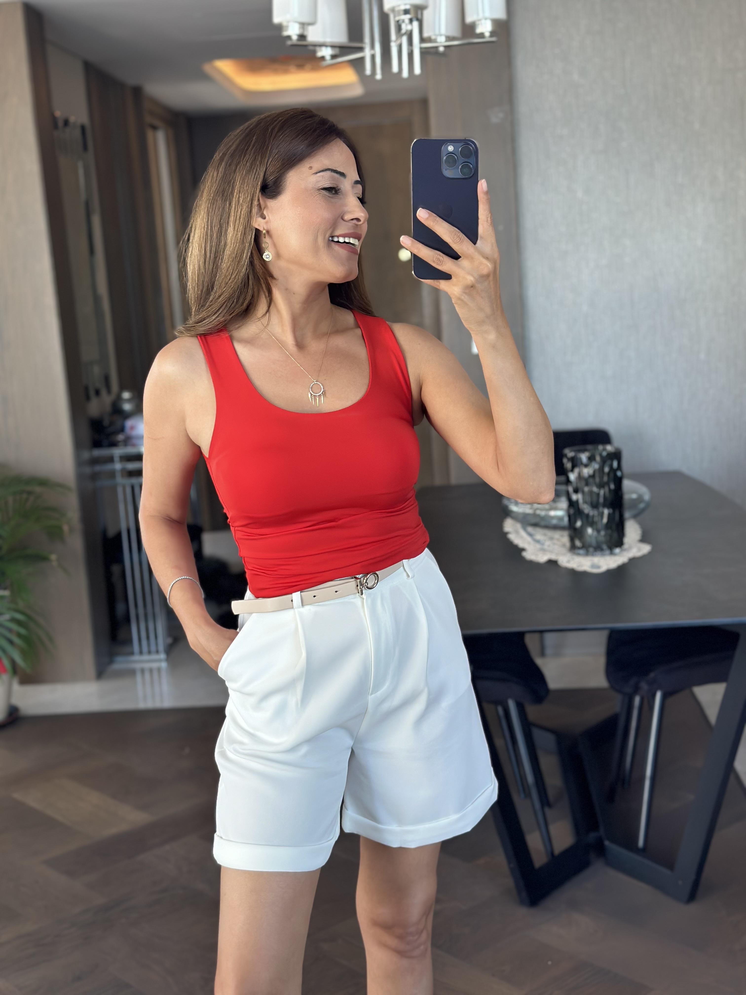 Kırmızı U Yaka Kalın Askılı Kadın Body