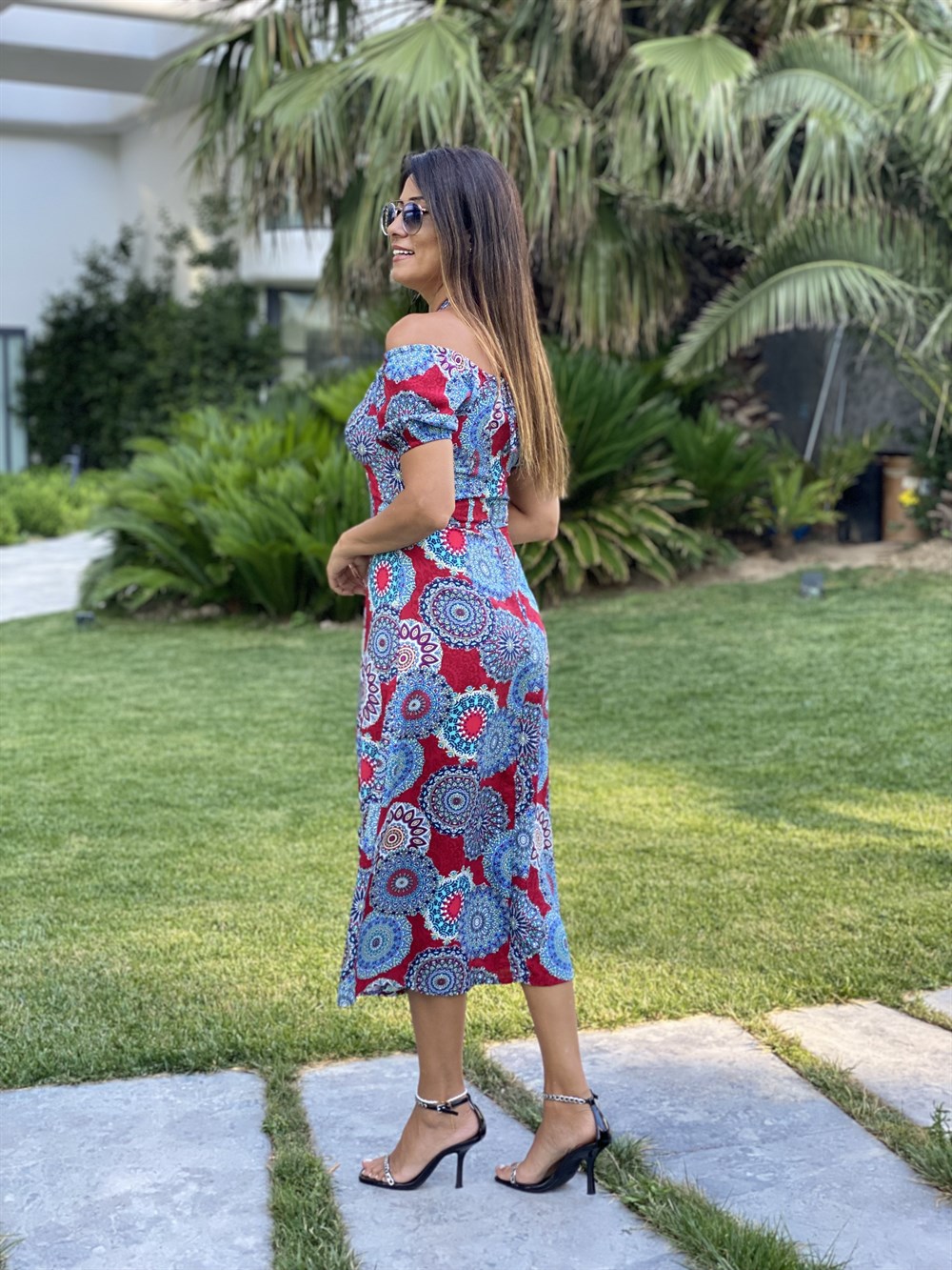 Kırmızı Şal Desen Yırtmaçlı Viskon Kadın Elbise