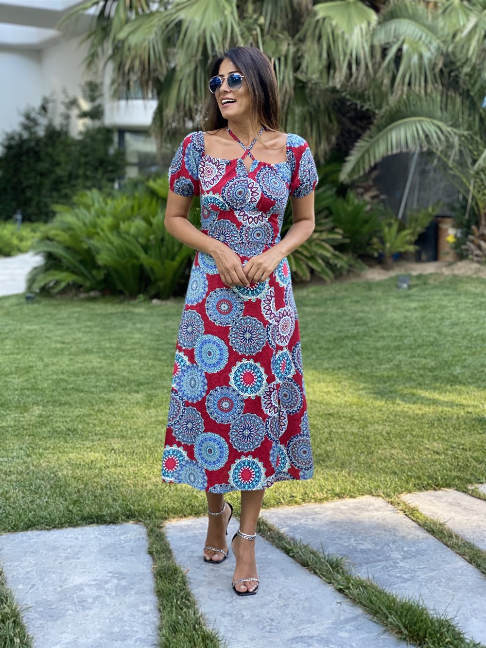 Kırmızı Şal Desen Yırtmaçlı Viskon Kadın Elbise