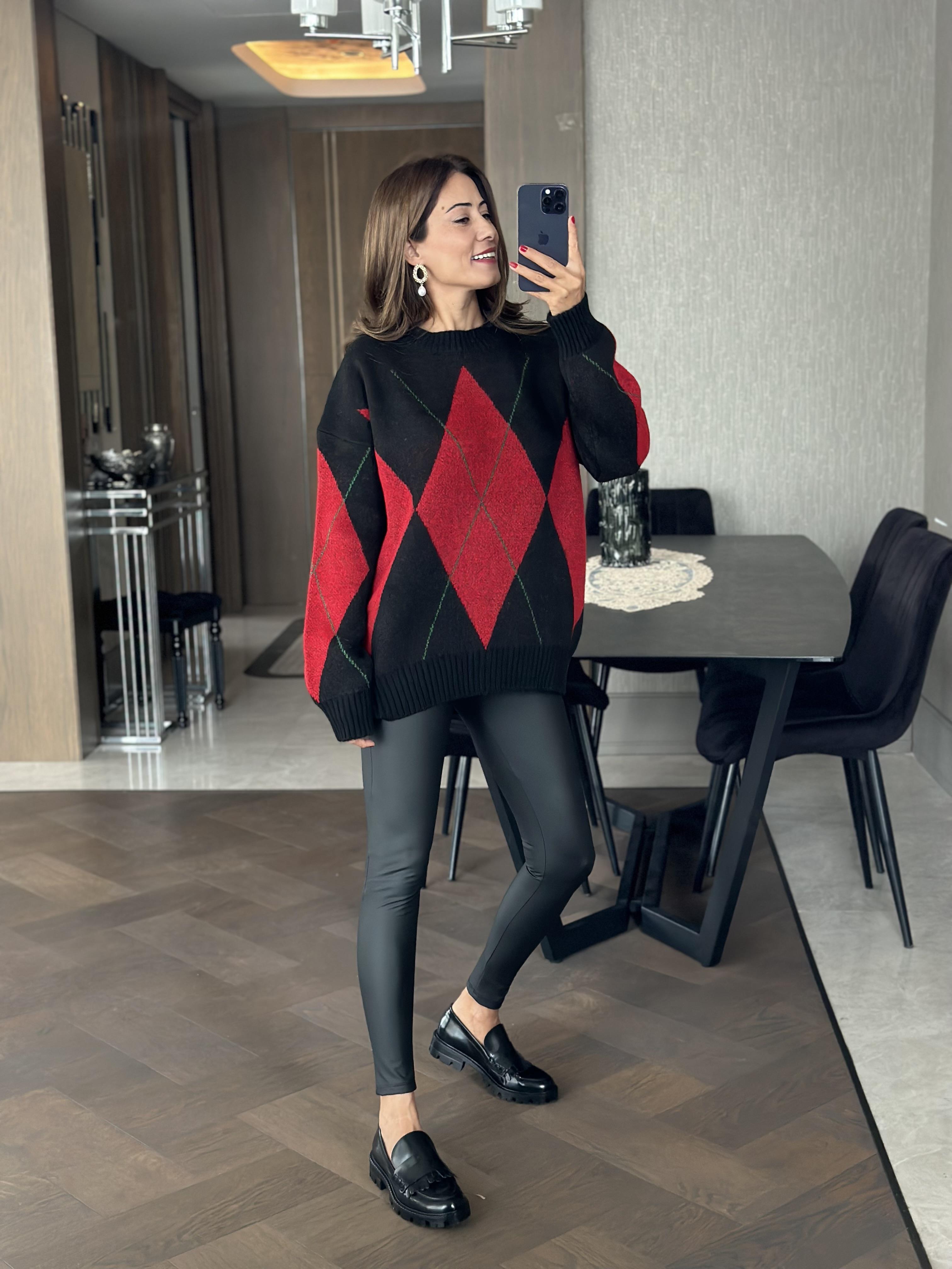 Kırmızı Siyah Baklava Desen Bisiklet Yaka Kadın Triko Kazak