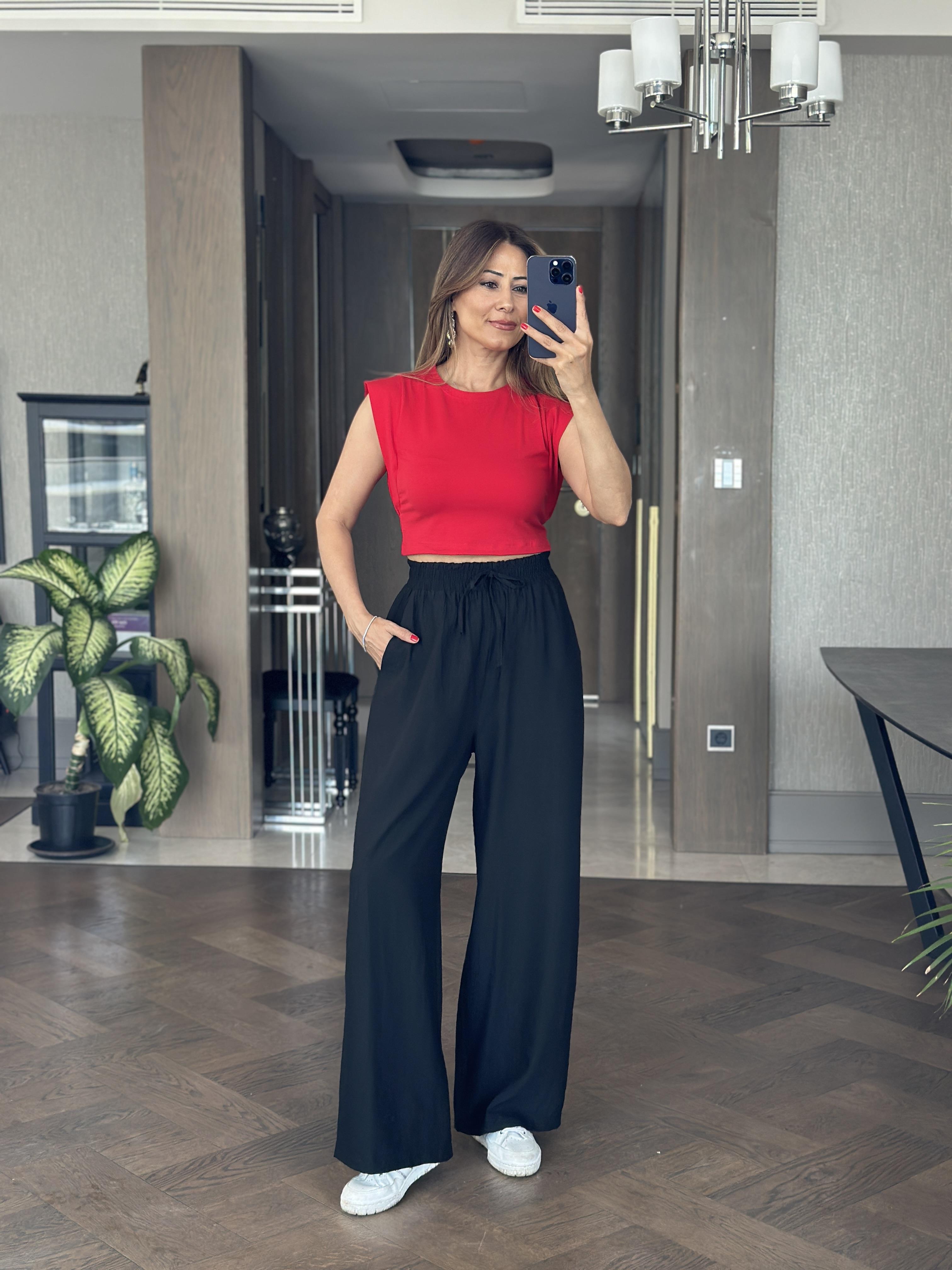 Kırmızı Vatka Görünümlü Sıfır Kol Kadın Crop Body