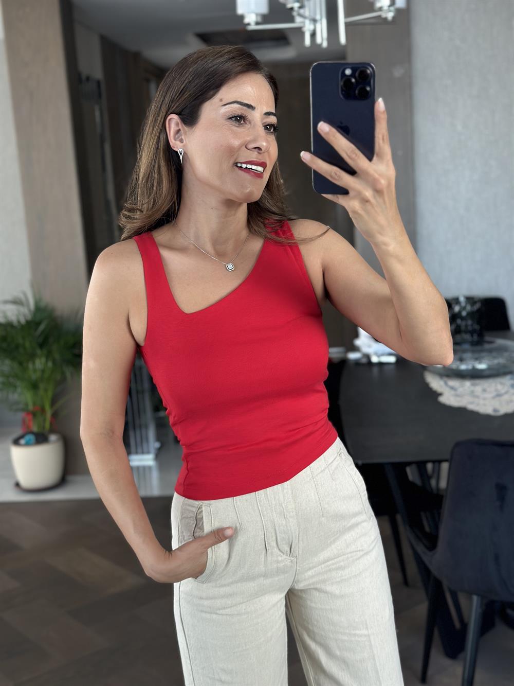 Kırmızı Yan V Yaka Modal Kadın Atlet