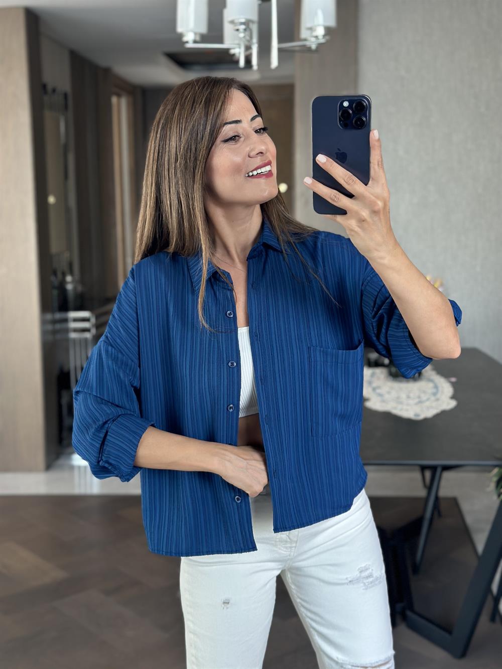 Lacivert Asimetrik Tek Cepli Dokulu Kadın Gömlek