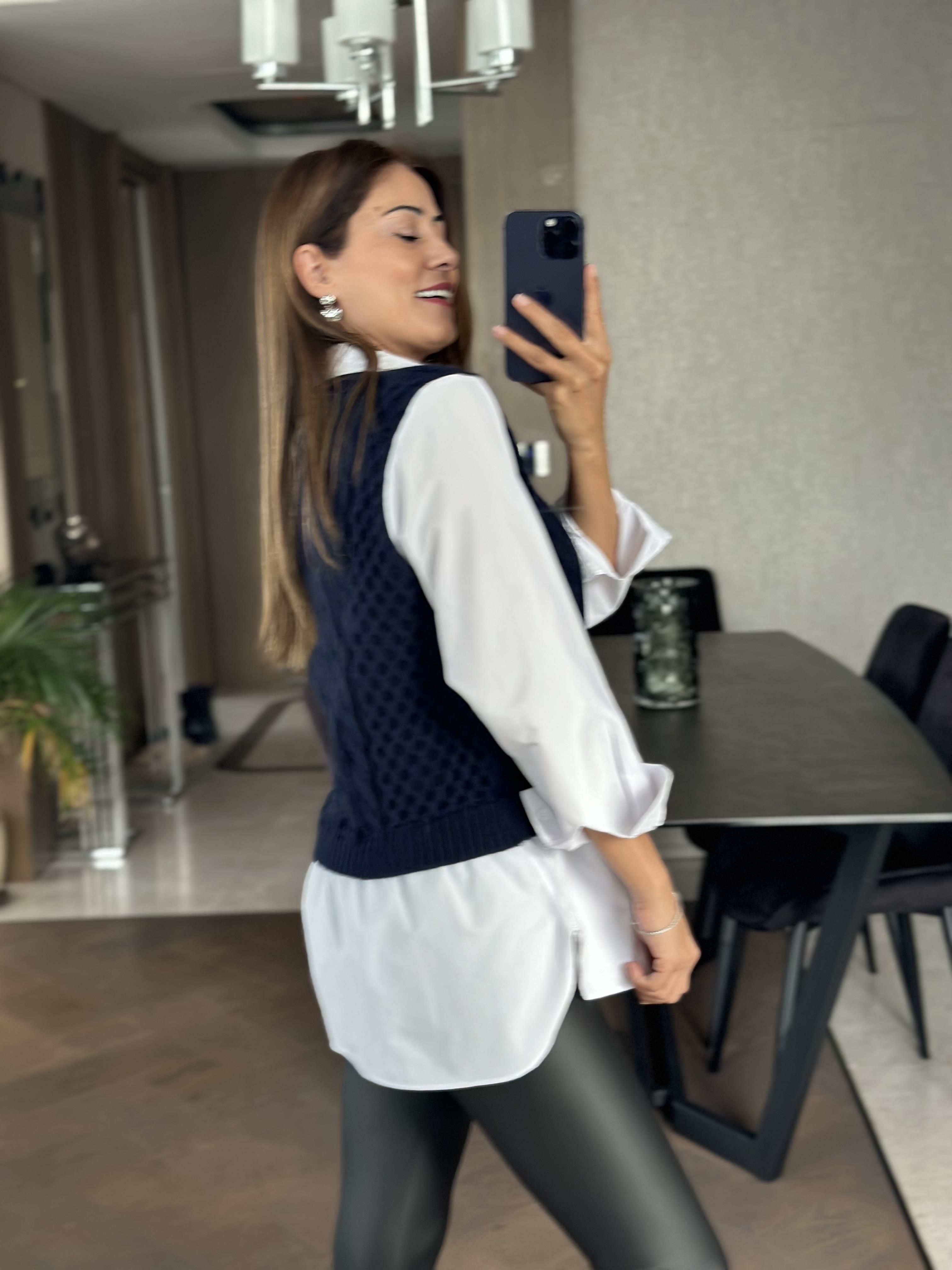 Lacivert Beyaz Gömlekli Triko Kadın Süveter