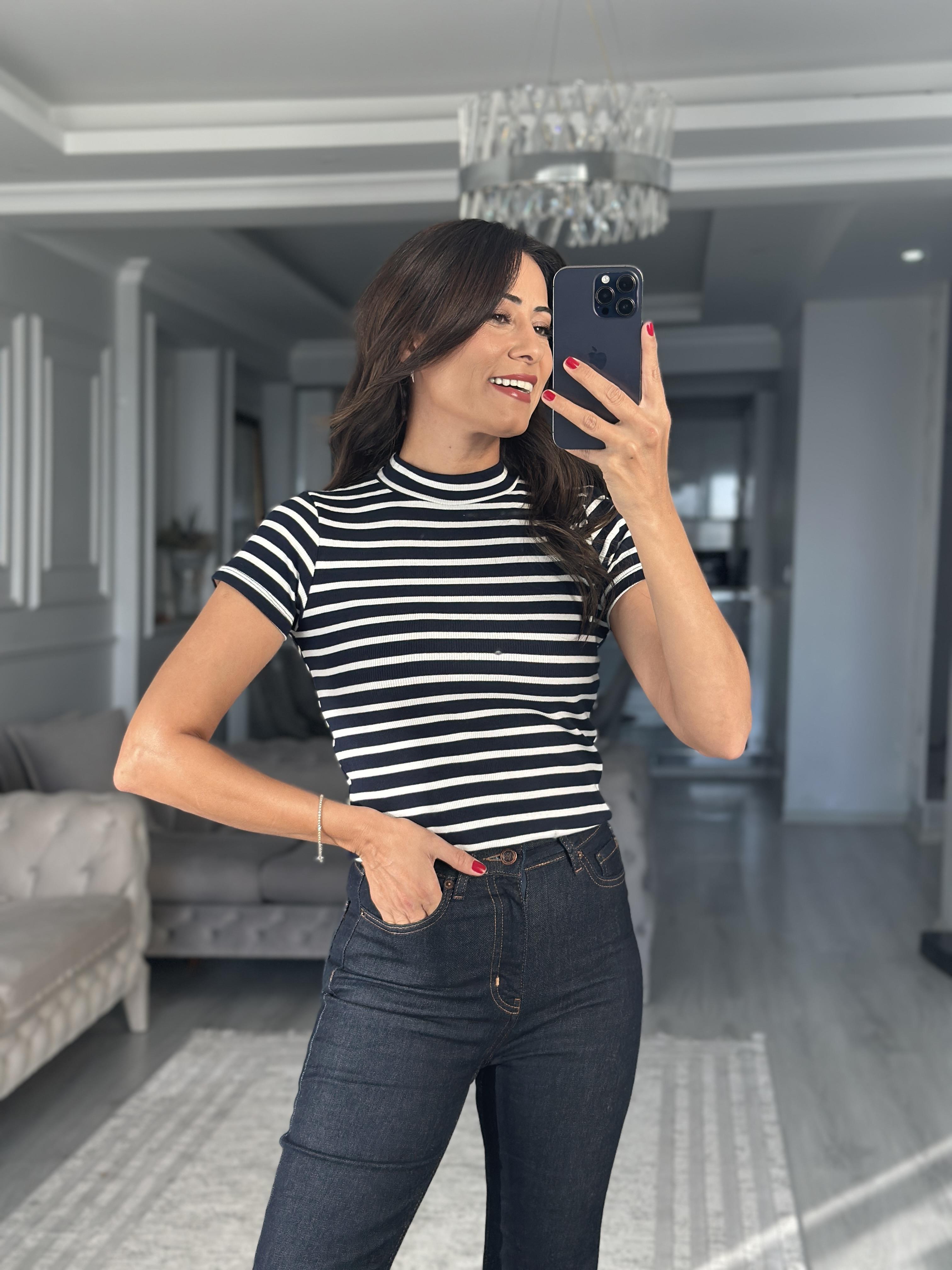 Lacivert Çizgili Kısa Kol Yarım Balıkçı Fitilli Kaşkorse Kadın Body