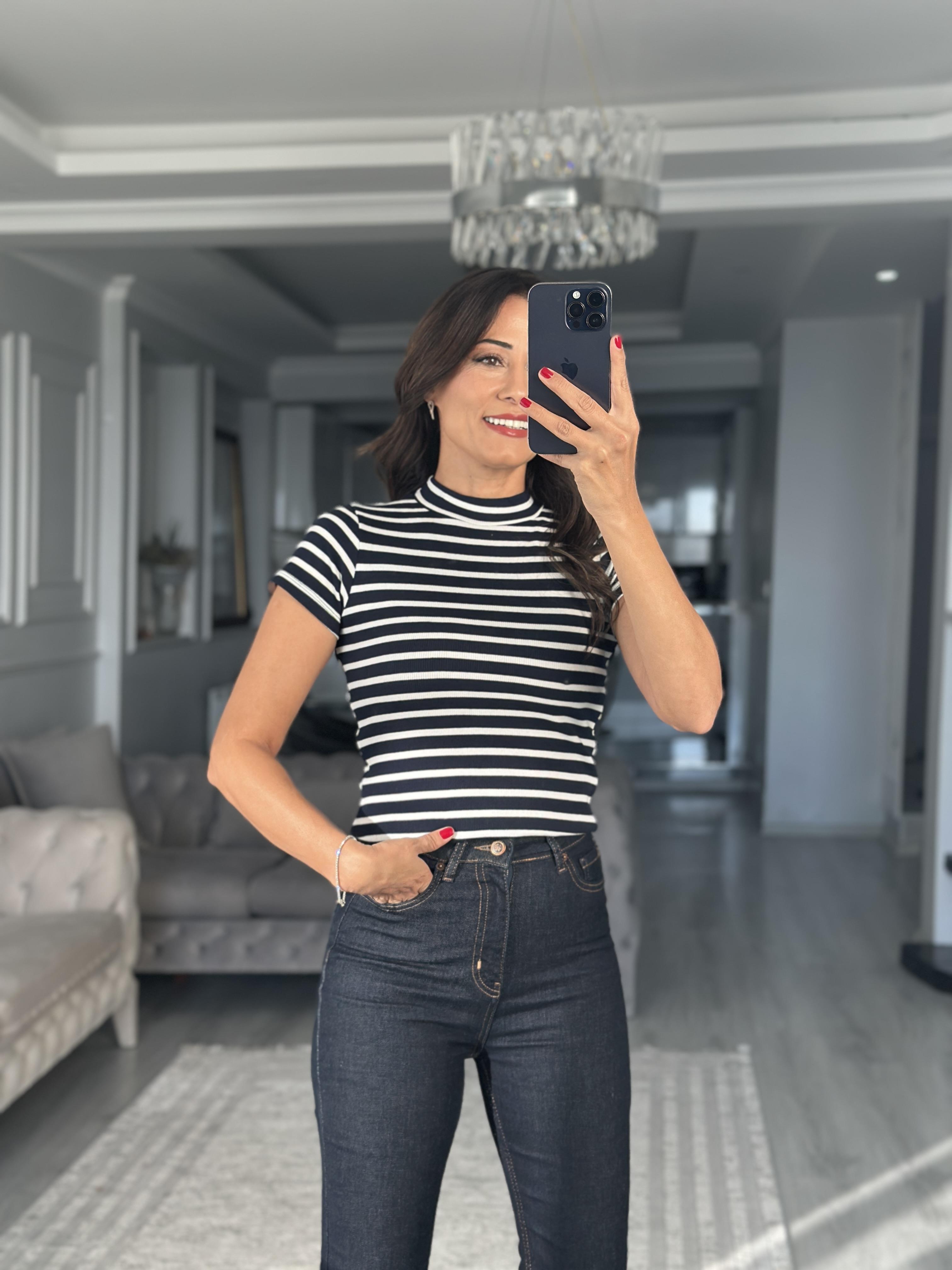 Lacivert Çizgili Kısa Kol Yarım Balıkçı Fitilli Kaşkorse Kadın Body