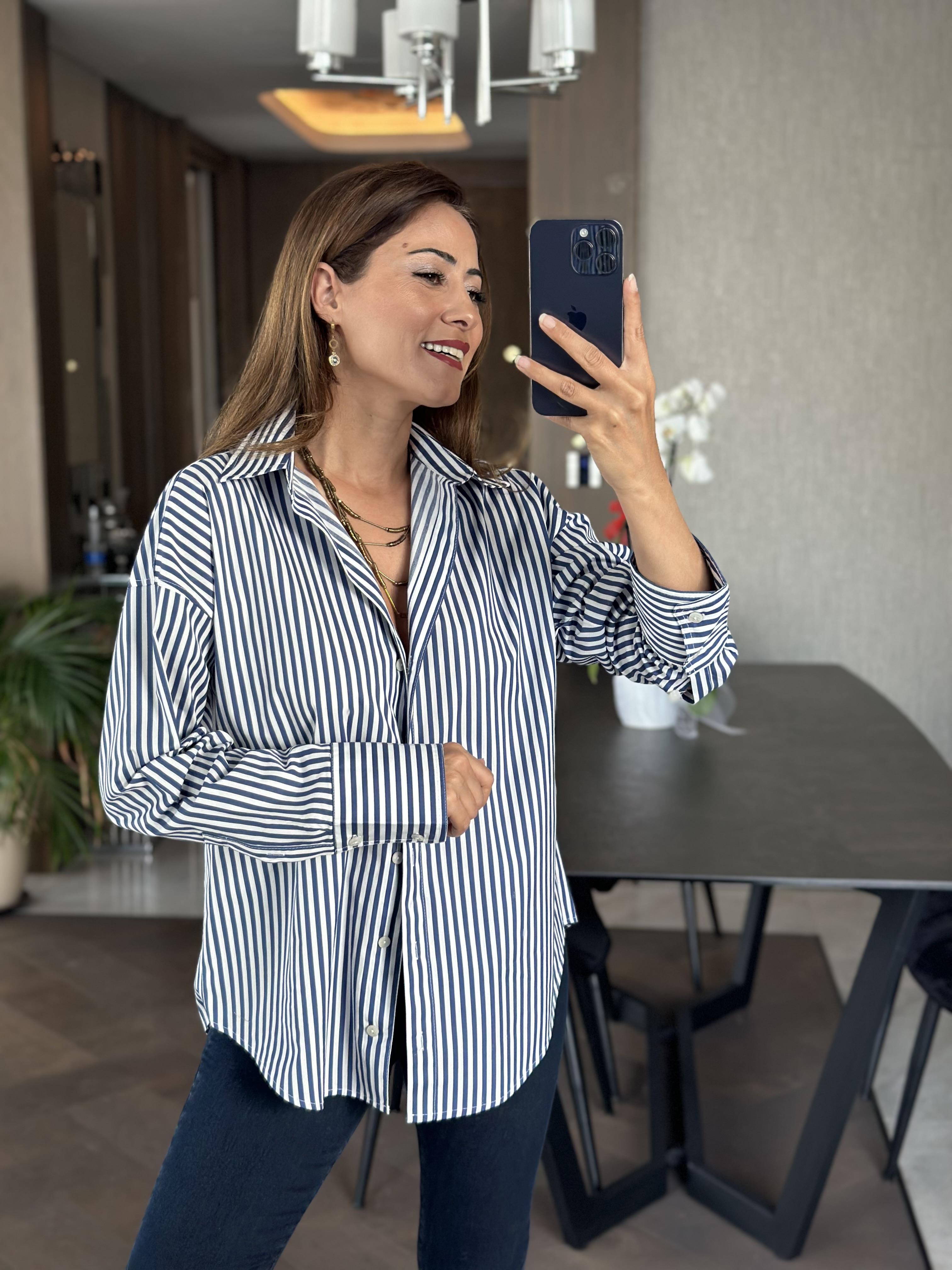 Lacivert Çizgili Oversize Kadın Gömlek