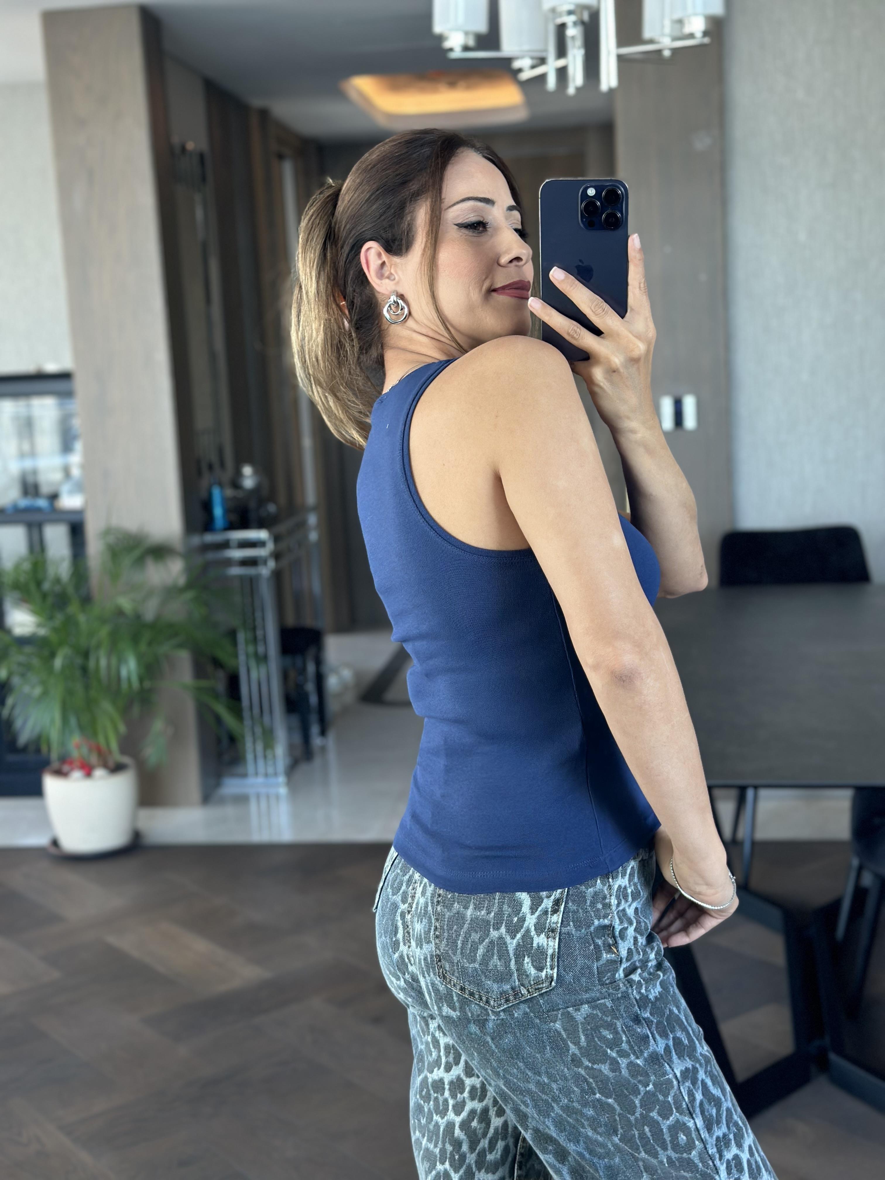 Lacivert Halter Yaka Sıfır Kol Kadın Body