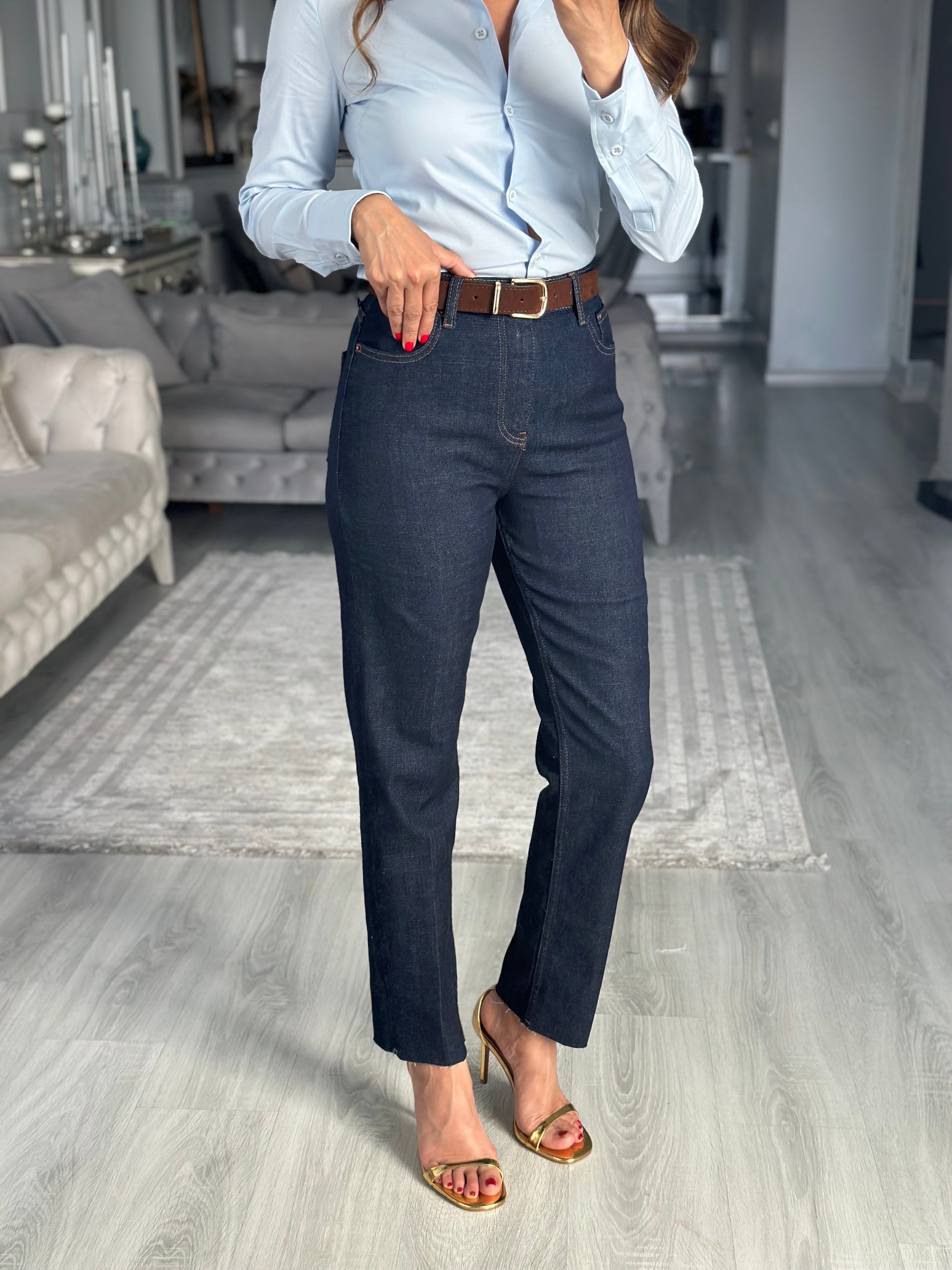 Lacivert Kemerli Straight Cut Kadın Jean Pantolon