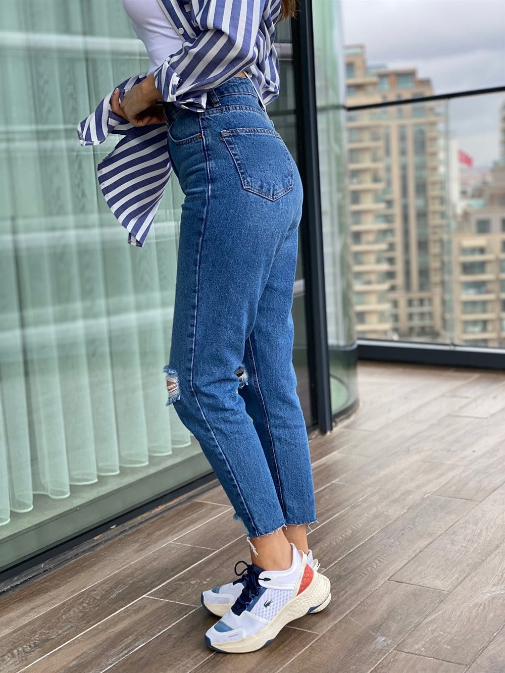 Lacivert Poema Yırtık Detay Mom Jean