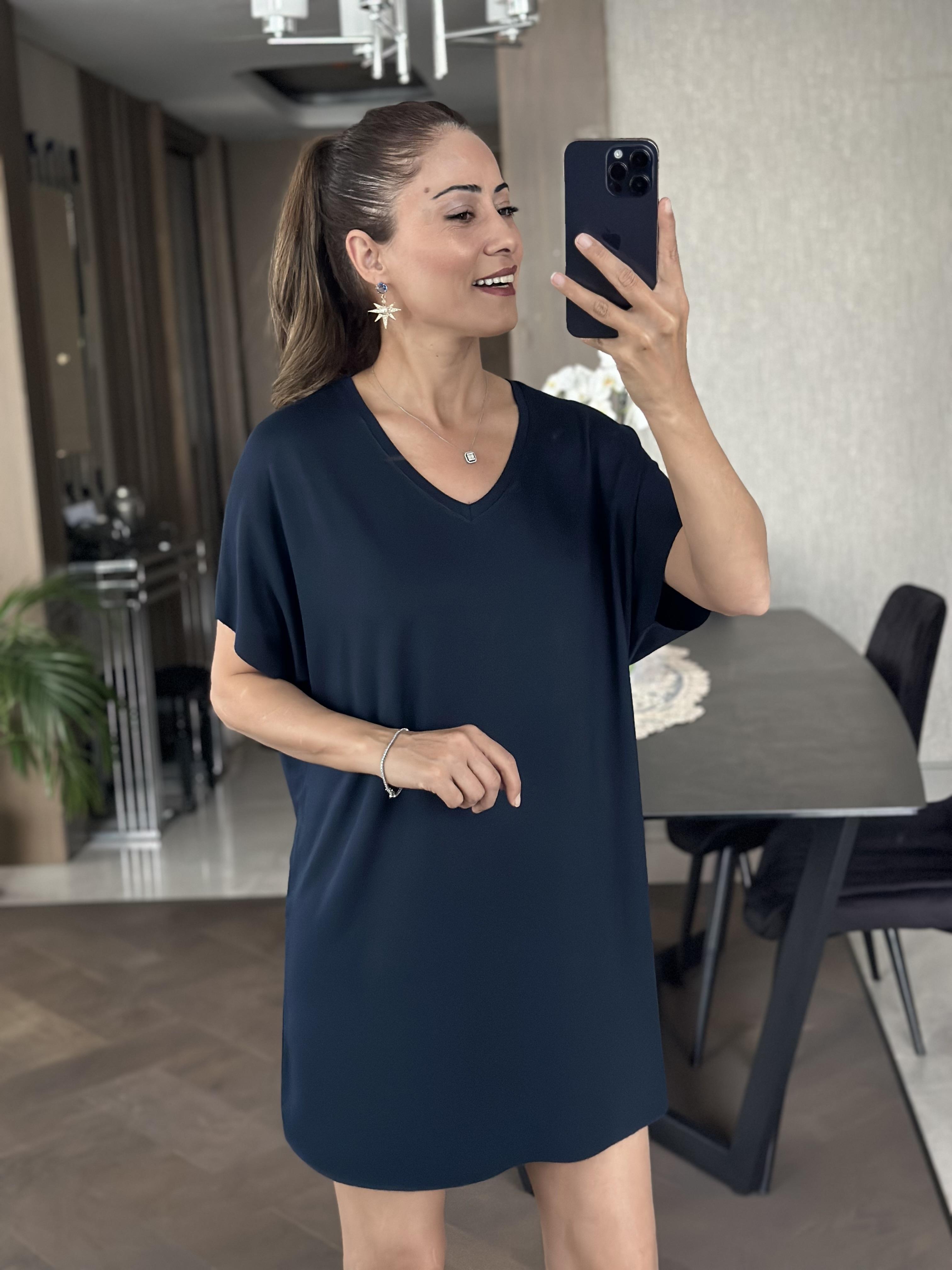 Lacivert V Yaka Yarasa Kol Lazer Kesim Kadın Elbise
