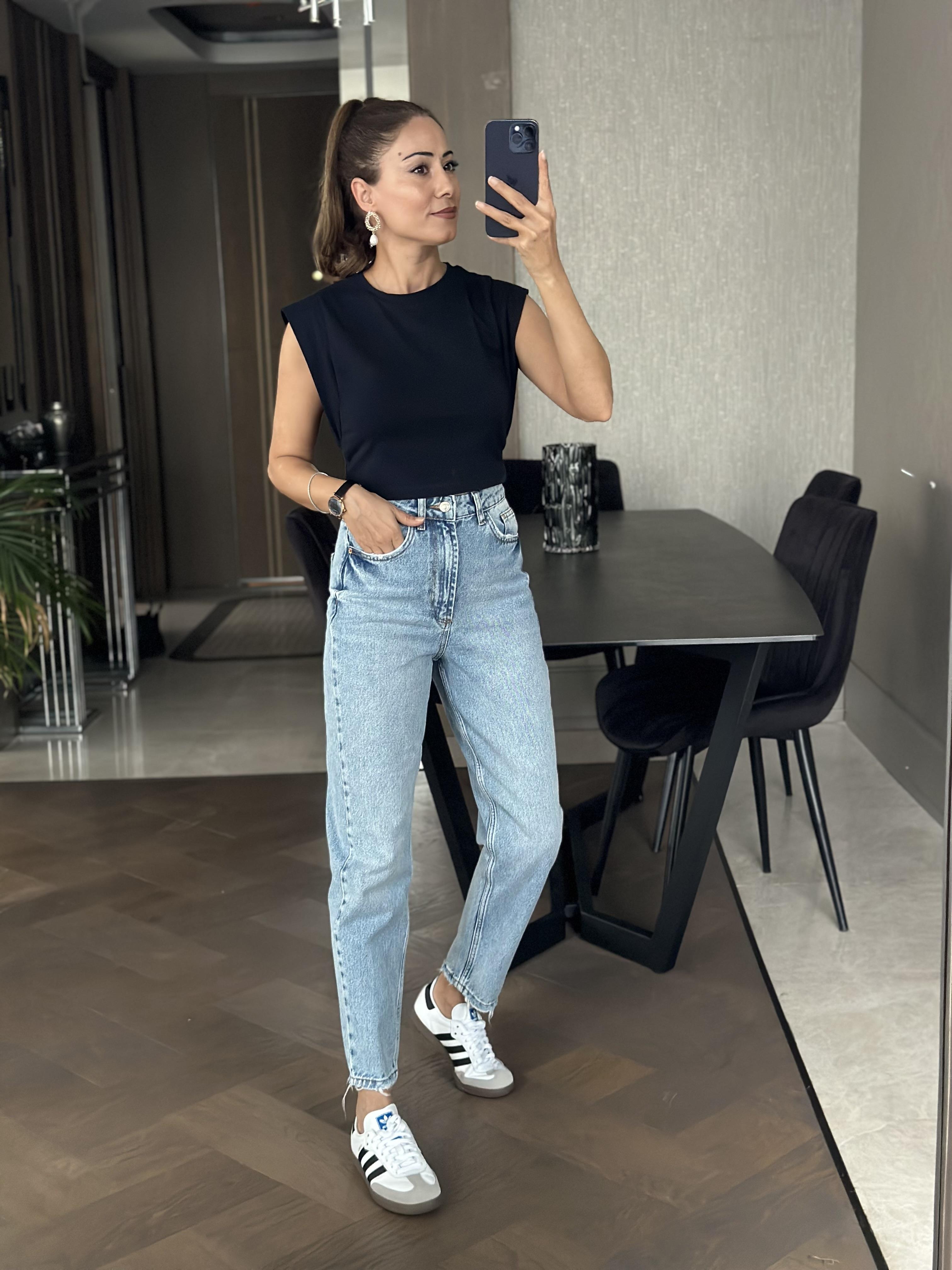 Lacivert Vatka Görünümlü Sıfır Kol Kadın Crop Body