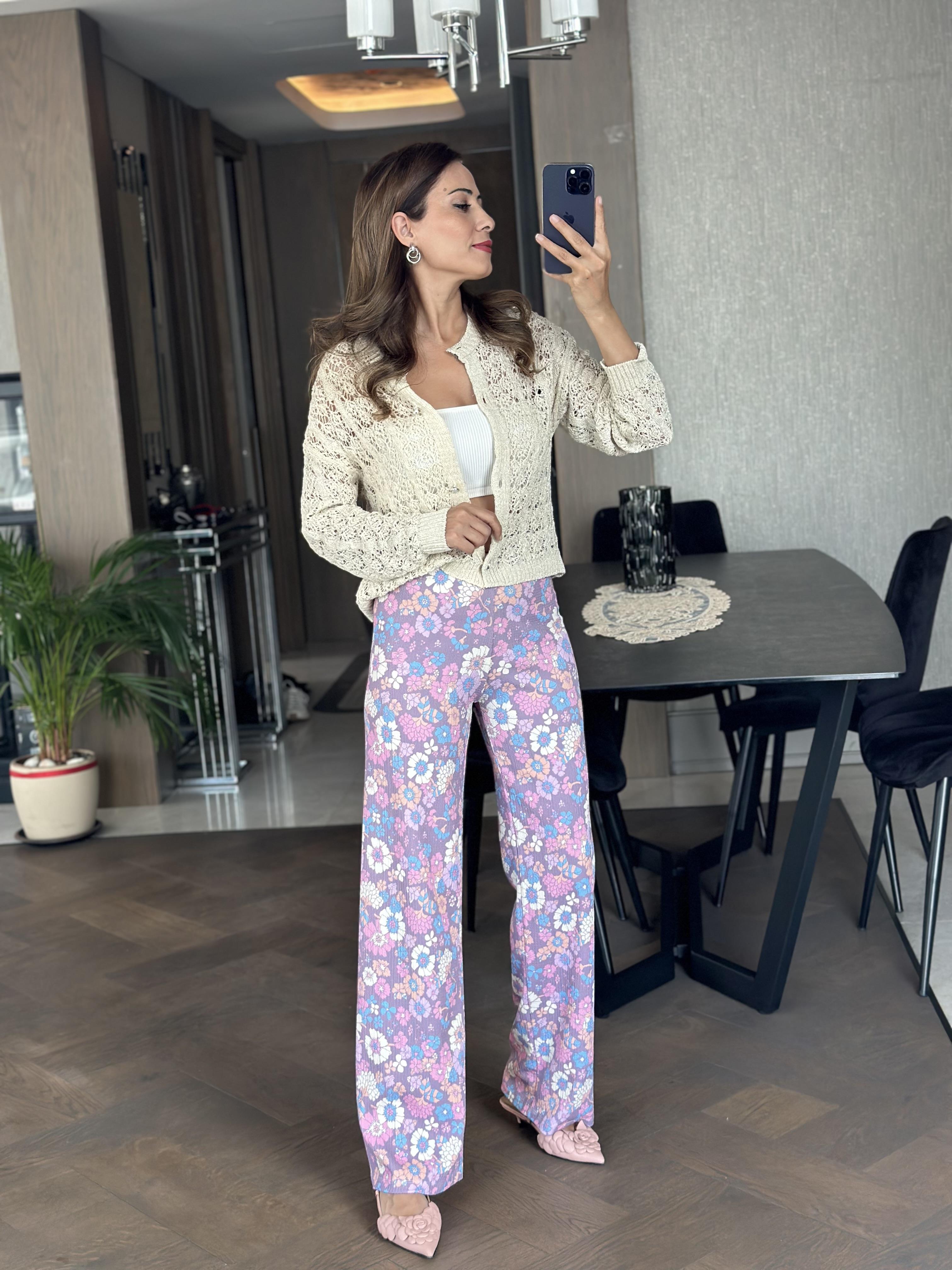 Lila Çiçek Desenli Beli Lastikli Bürümcük Kadın Pantolon