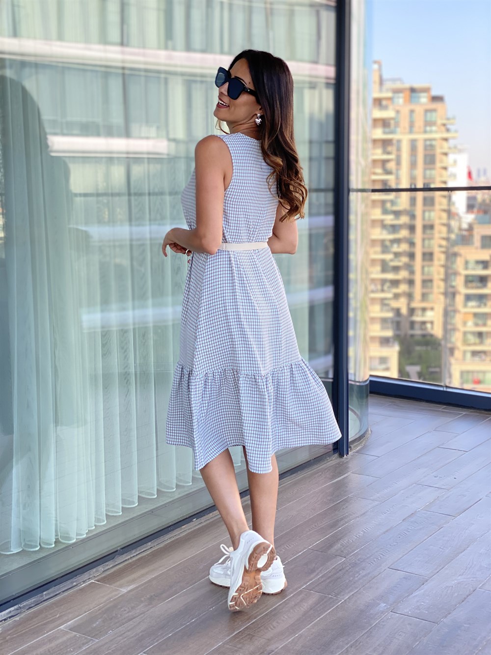 Mavi Eteği Volanlı Kareli Elbise