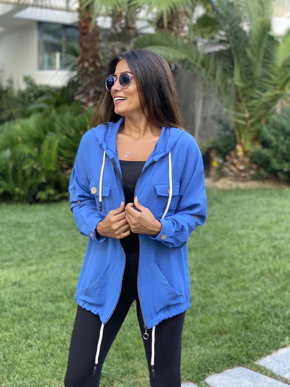 Mavi Kapüşonlu Fermuarlı Aerobin Kadın Trençkot