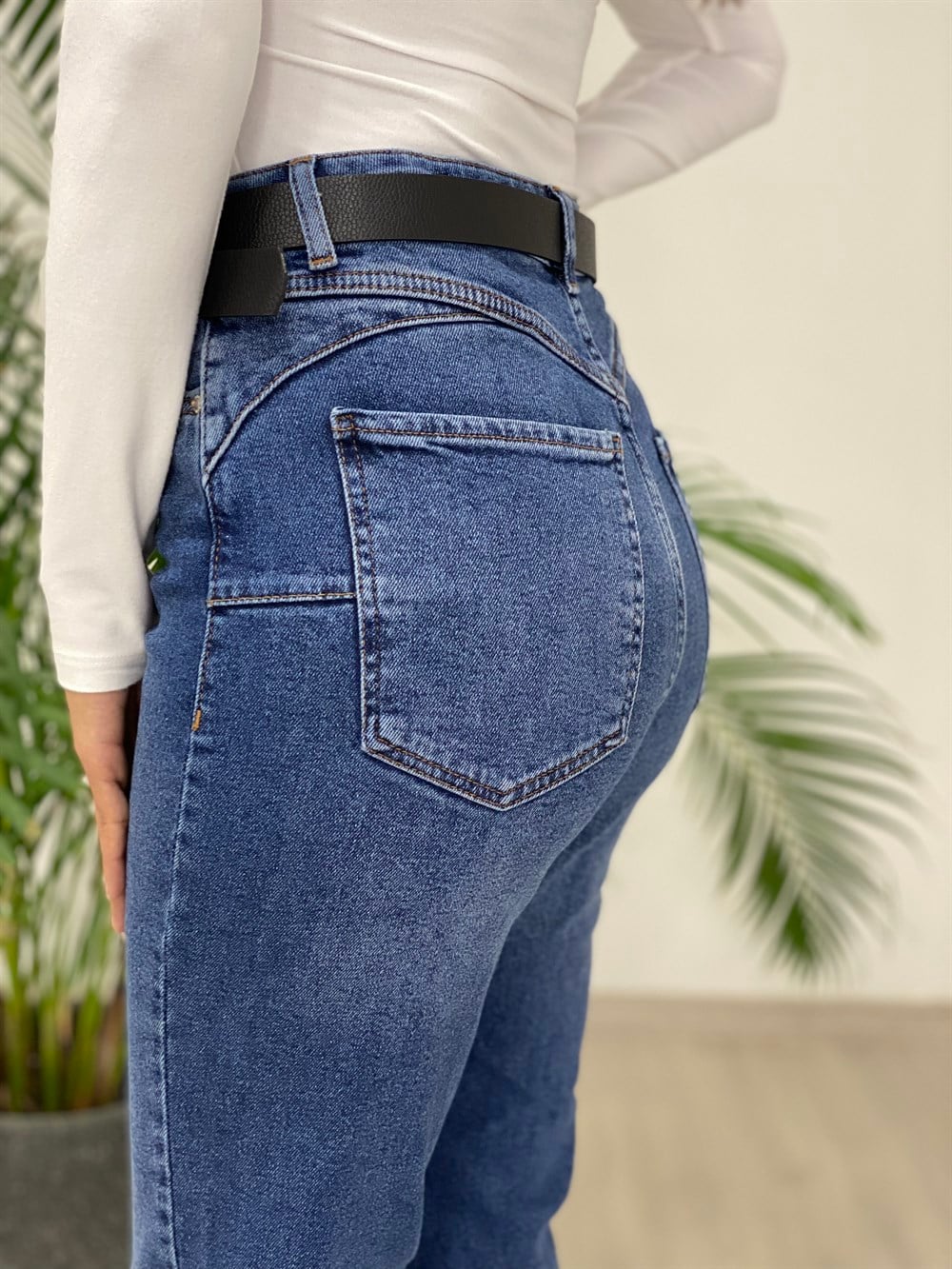 Mavi Karol Push Up Likralı Mom Kadın Jean