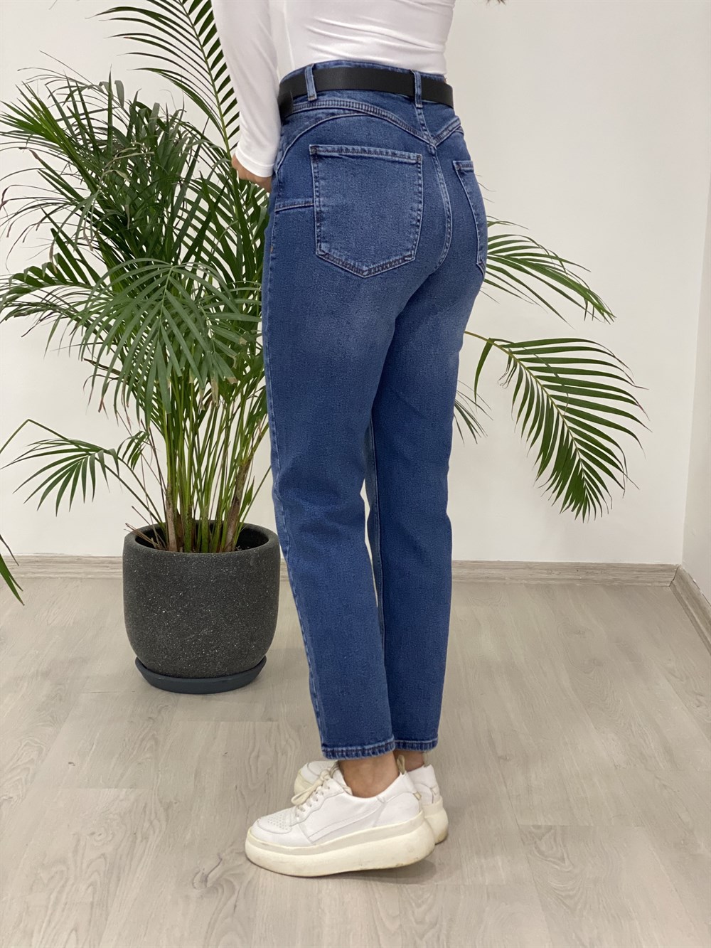 Mavi Karol Push Up Likralı Mom Kadın Jean