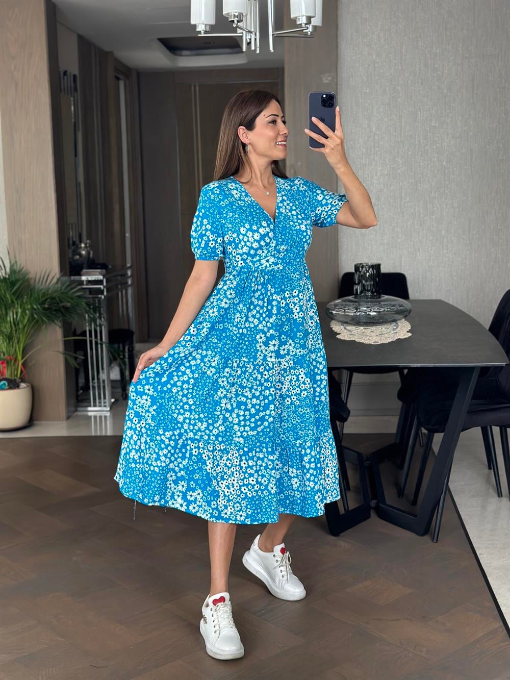 Mavi Kruvaze Yaka Kısa Kol Çiçek Desen Kadın Elbise