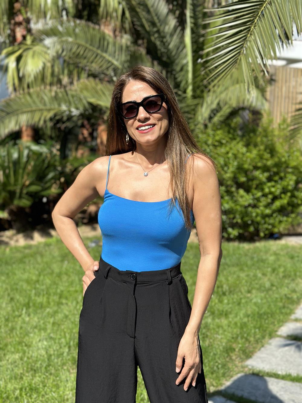 Mavi Lastik Askılı Kadın Atlet