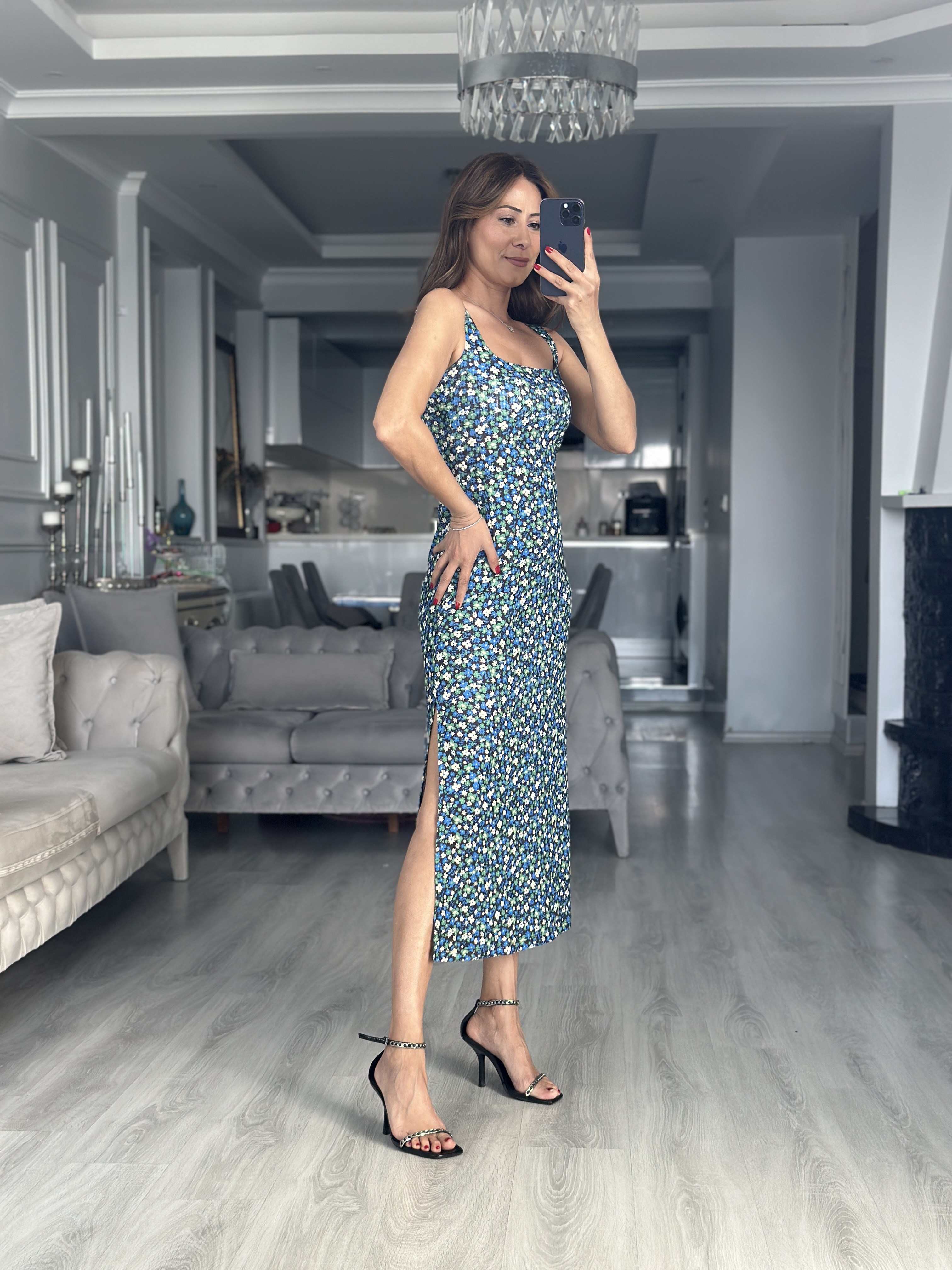 Mavi Yeşil Çıtır Desen Askılı Yırtmaçlı Midi Boy Kadın Elbise 