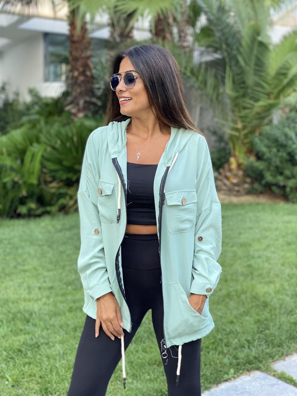 Mint Yeşili Kapüşonlu Fermuarlı Aerobin Kadın Trençkot