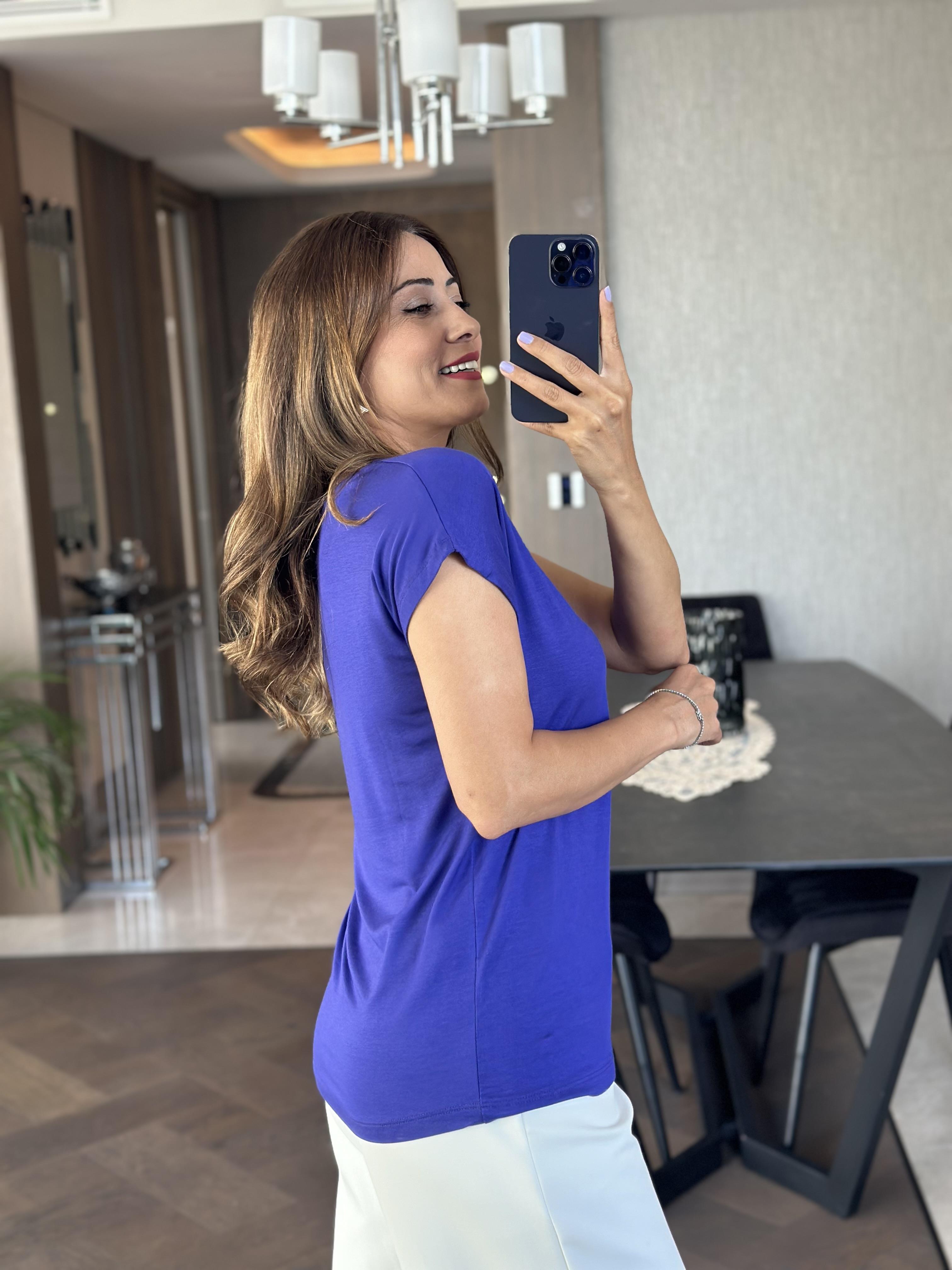 Mor V Yaka Kısa Yarasa Kol Basic Kadın T-Shirt