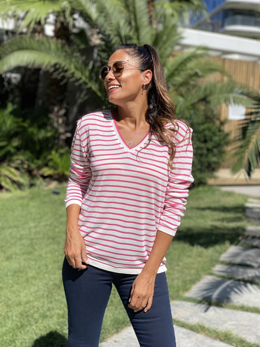 Pembe Beyaz Çizgili V Yaka Merserize Kadın Bluz