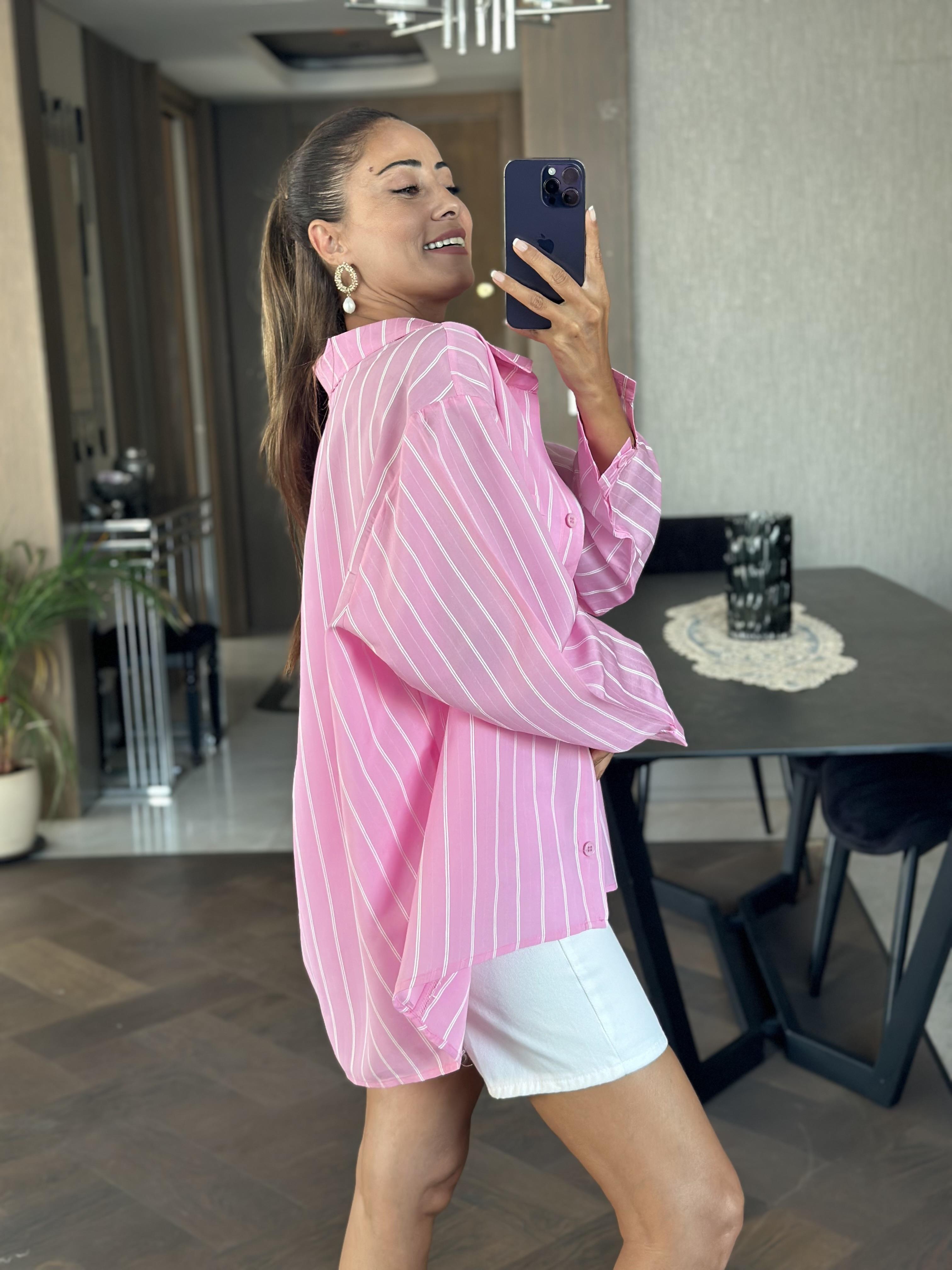 Pembe Çizgili Oversize Tek Cepli Kadın Gömlek
