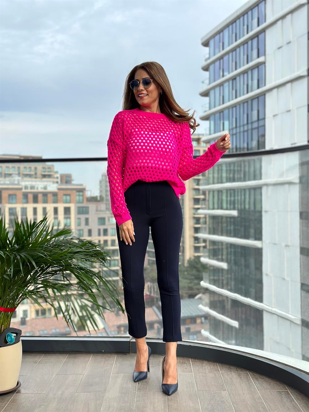 Pembe Dekolte Örgülü Kadın Triko Kazak