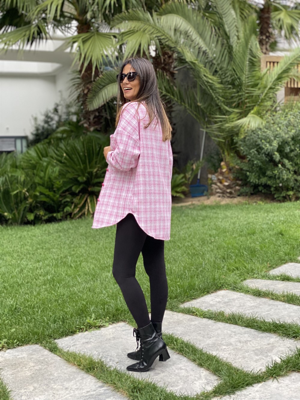 Pembe İki Cepli Oversize Tüvit Kadın Gömlek