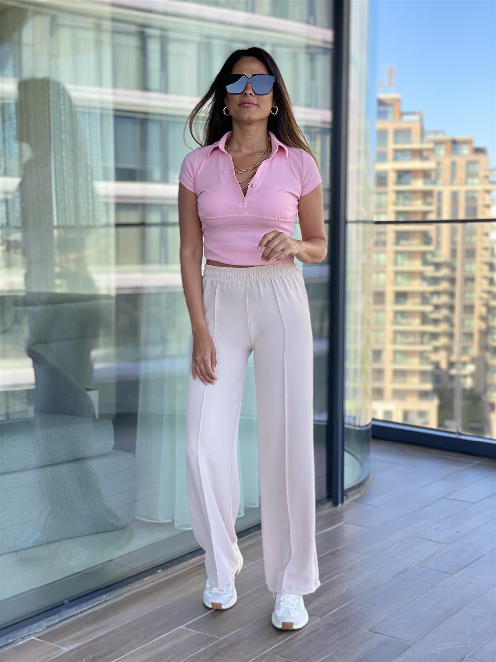 Pembe Kısa Kol Önü Çıtçıtlı Kaşkorse Bluz