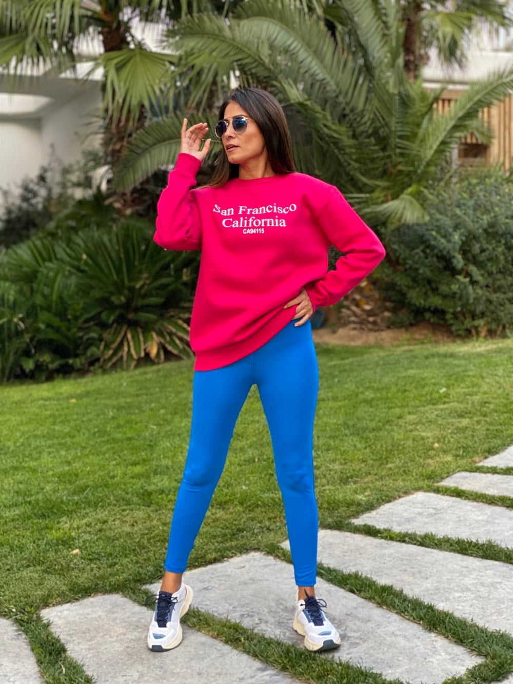 Pembe San Bisiklet Yaka Kadın Sweatshirt