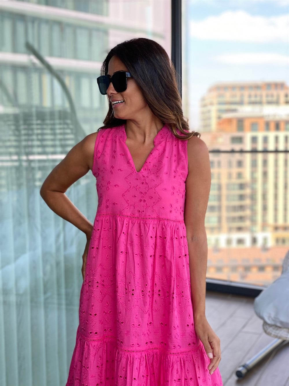 Pembe Sıfır Kol Hakim Yaka Brodeli Kadın Elbise