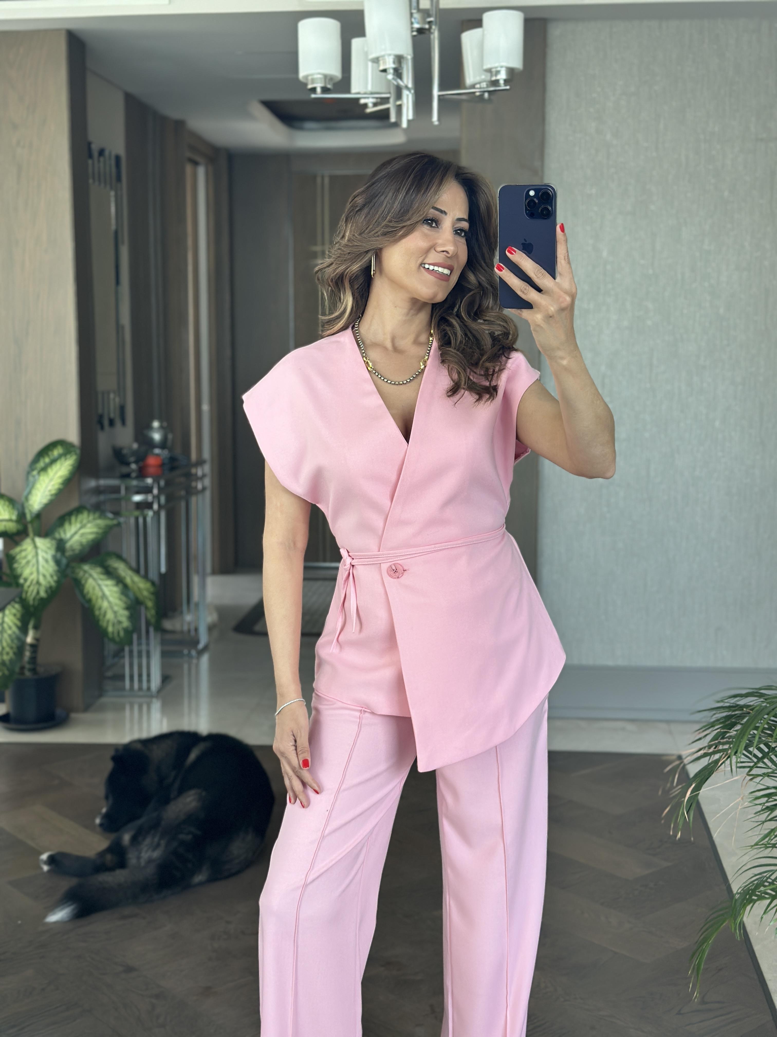 Pembe Tasarım Yelek Pantolon Kadın Takım