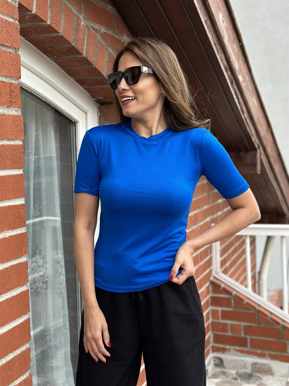 Saks Bisiklet Yaka Kısa Kol Yumoş Dokulu Kadın Body