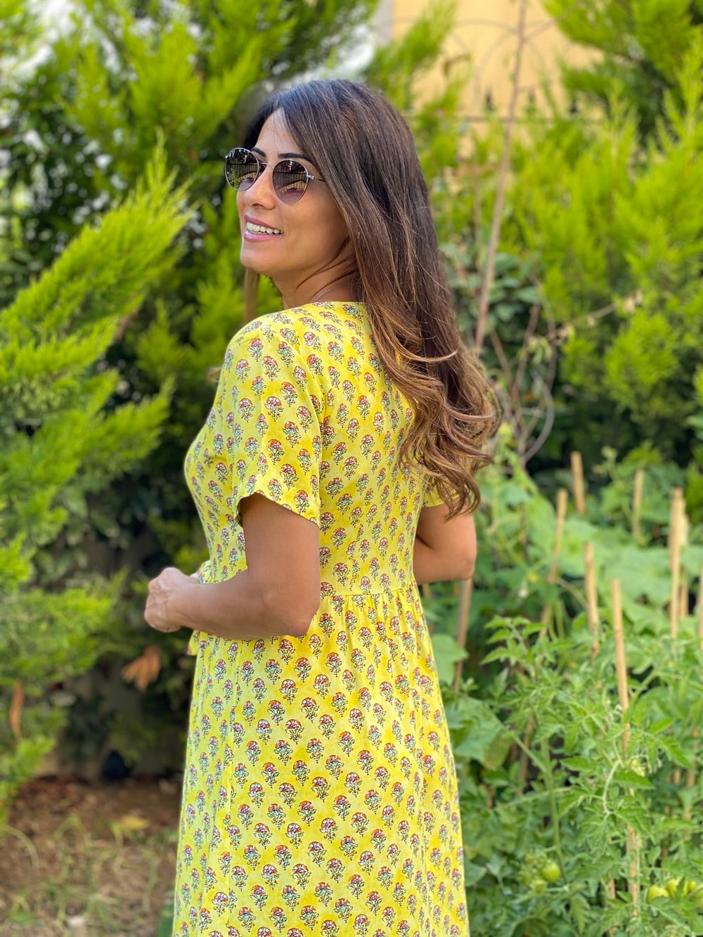 Sarı Çiçek Önü Düğmeli Kuşaklı  Kadın Elbise