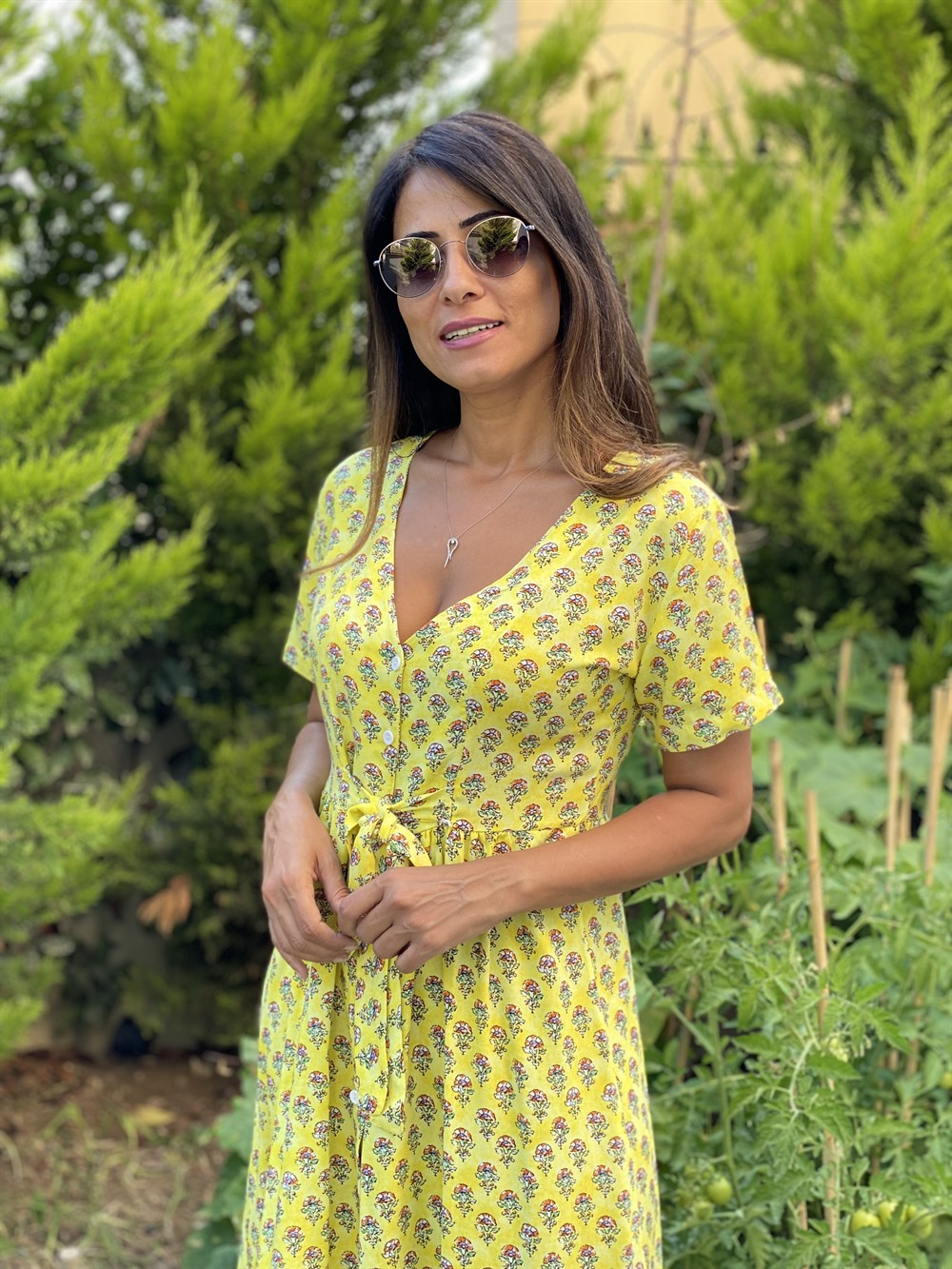 Sarı Çiçek Önü Düğmeli Kuşaklı  Kadın Elbise