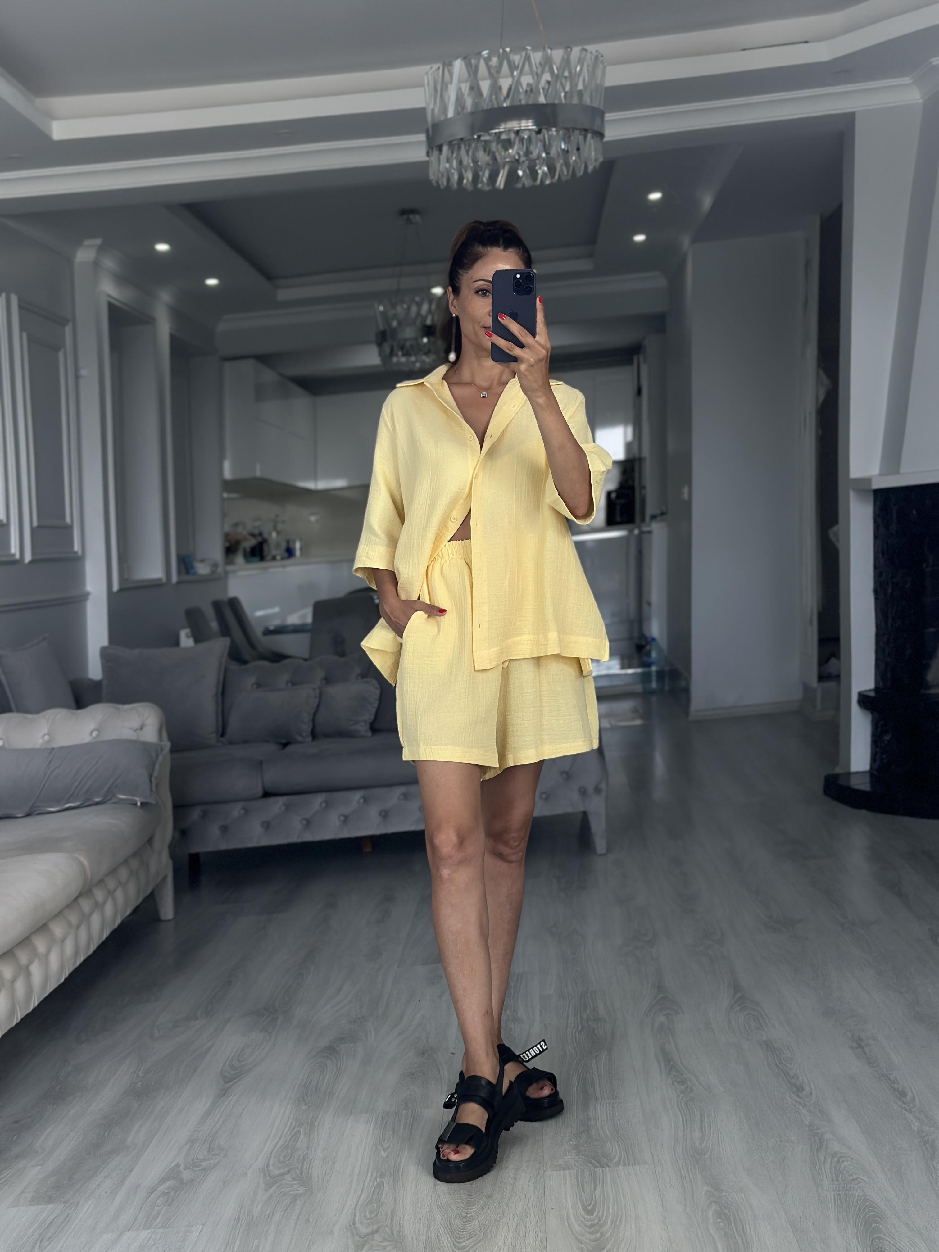 Sarı Fakir Kol Gömlek Şort Müslin Kadın İkili Takım