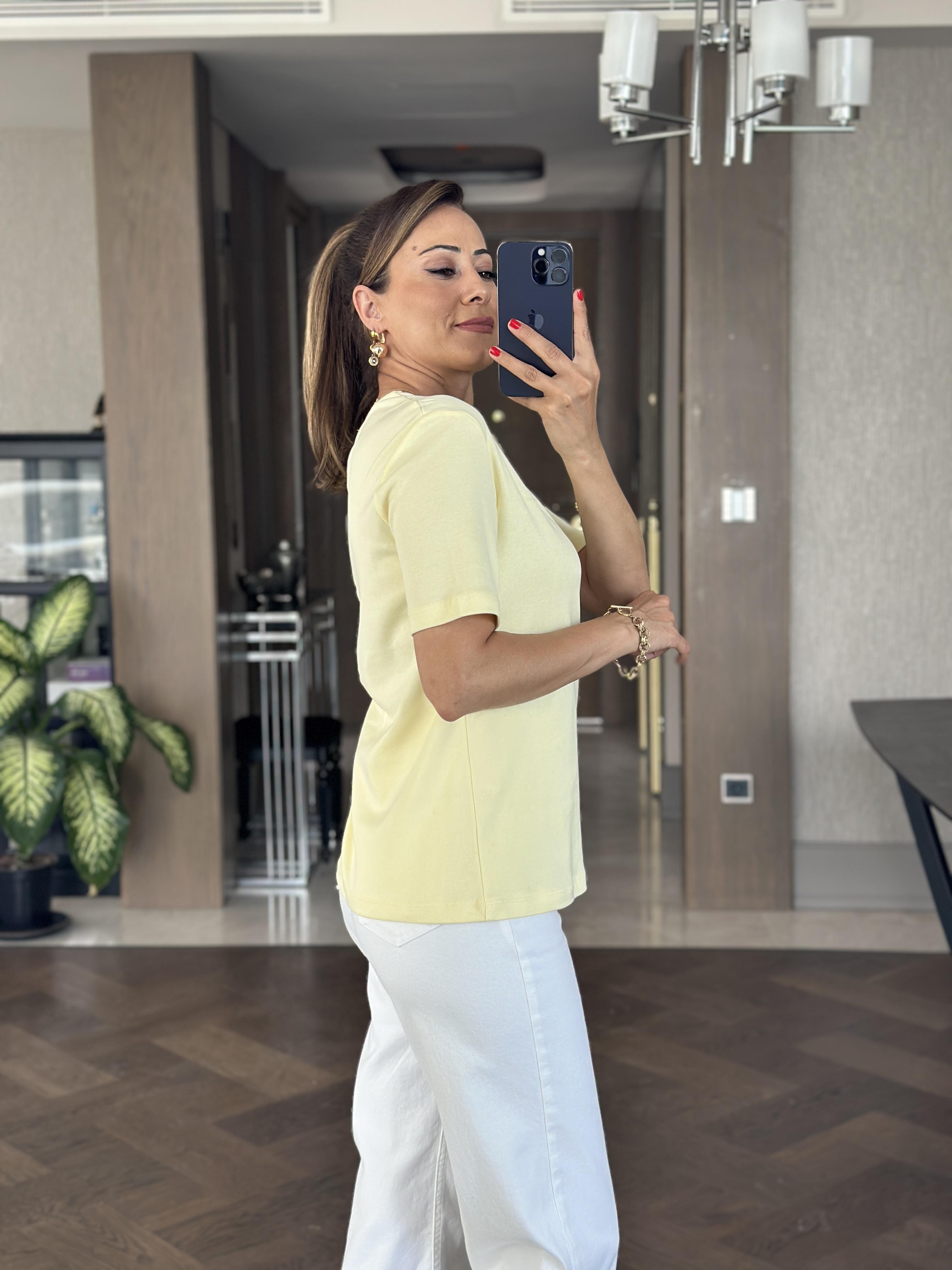 Sarı Slim Fit Bisiklet Yaka Kadın T-Shirt