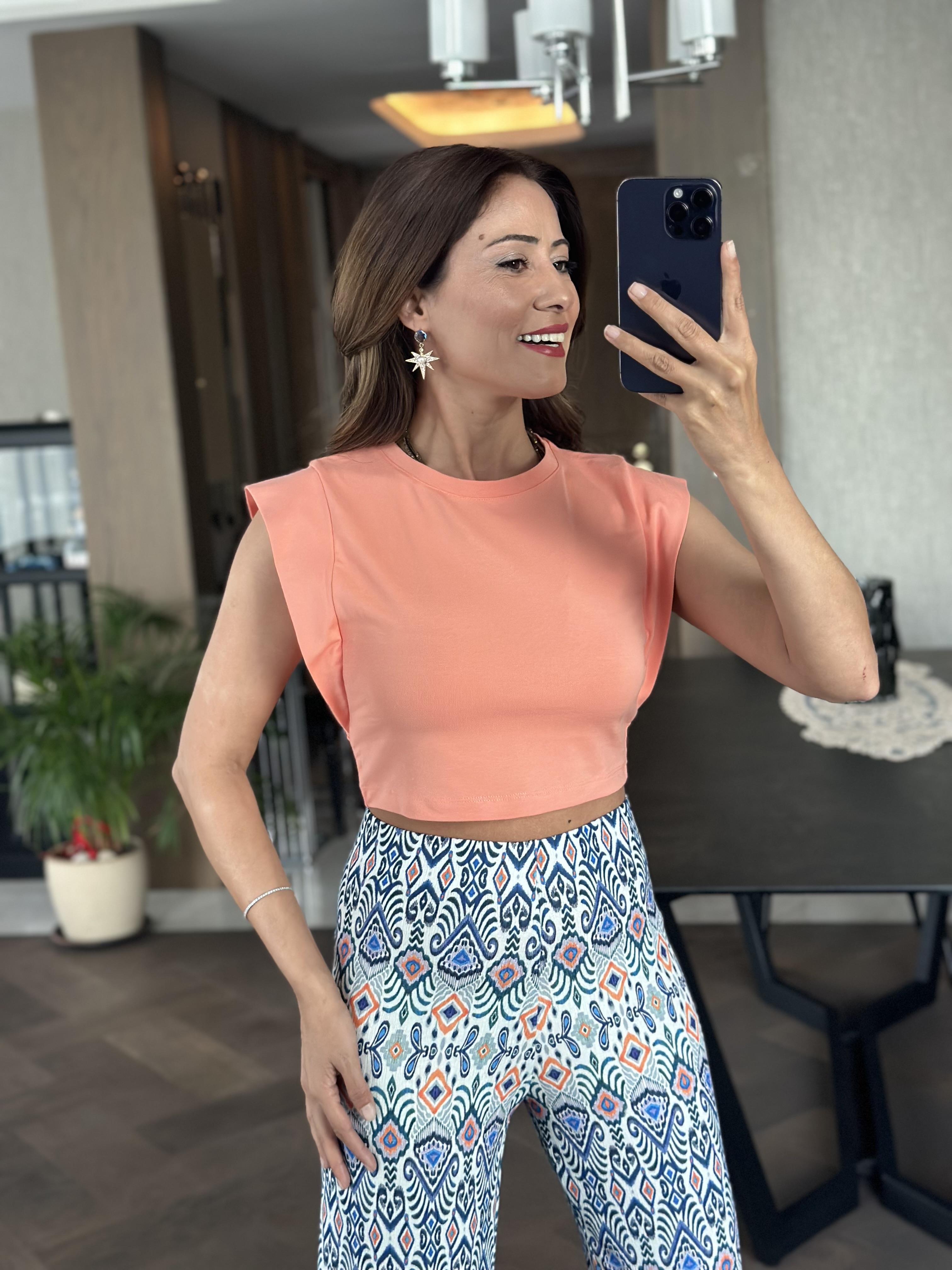 Şeftali Vatka Görünümlü Sıfır Kol Kadın Crop Body