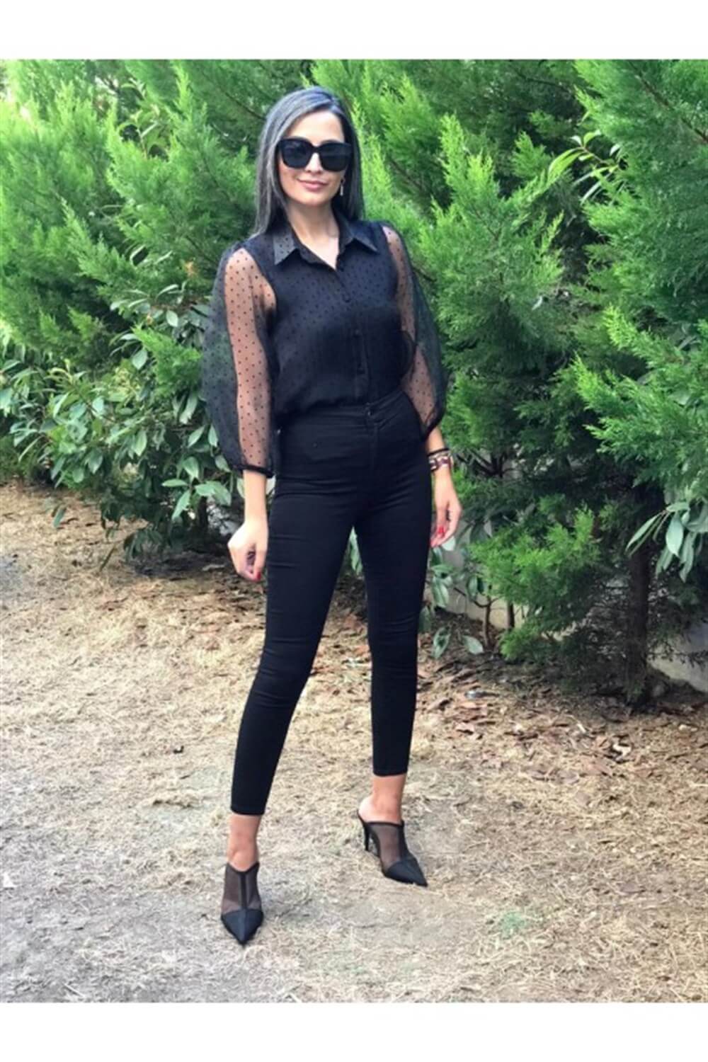 Siyah Arkası Dekolteli Kadın Gömlek